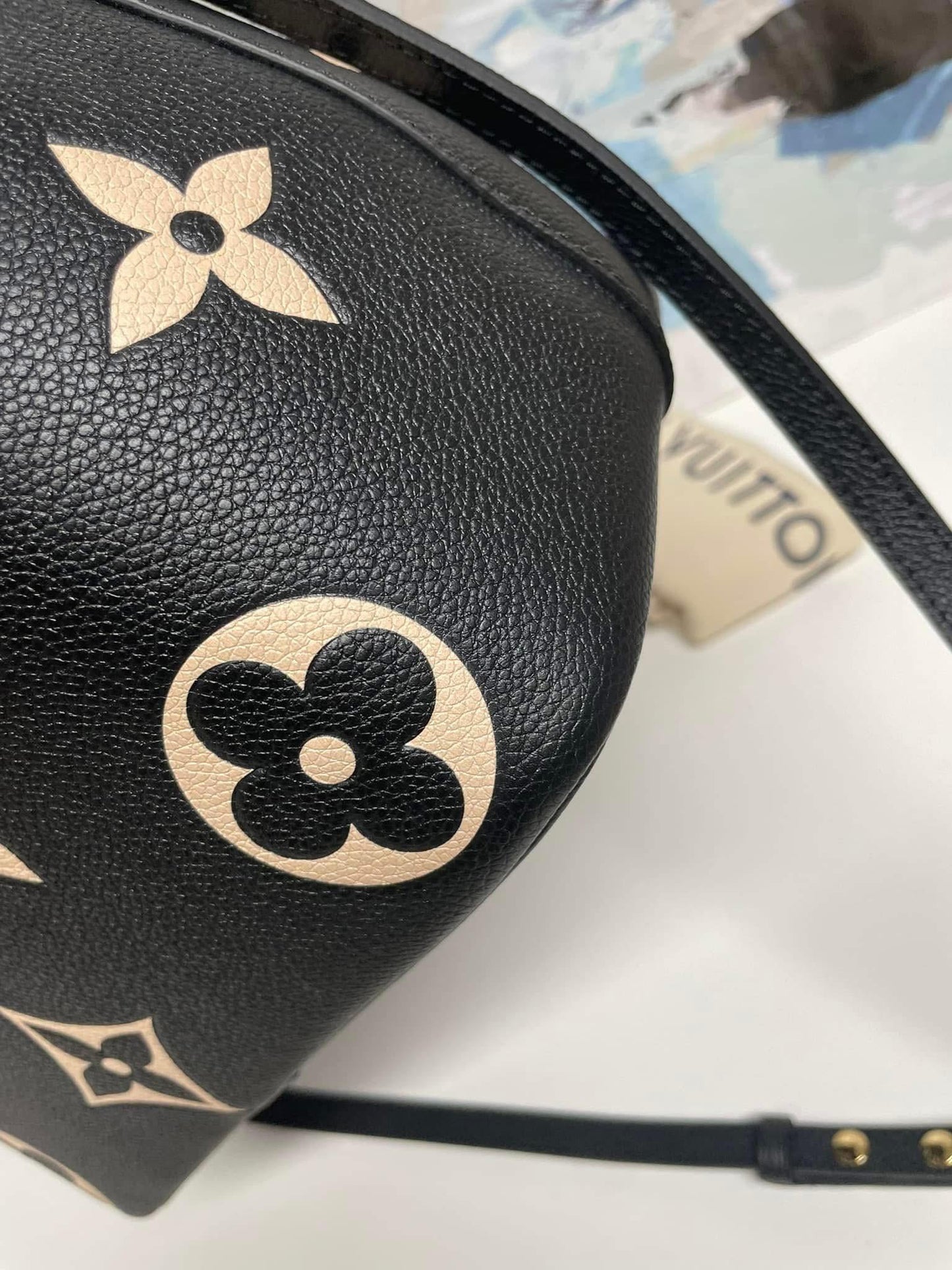 Louis Vuitton NeoNoe MM