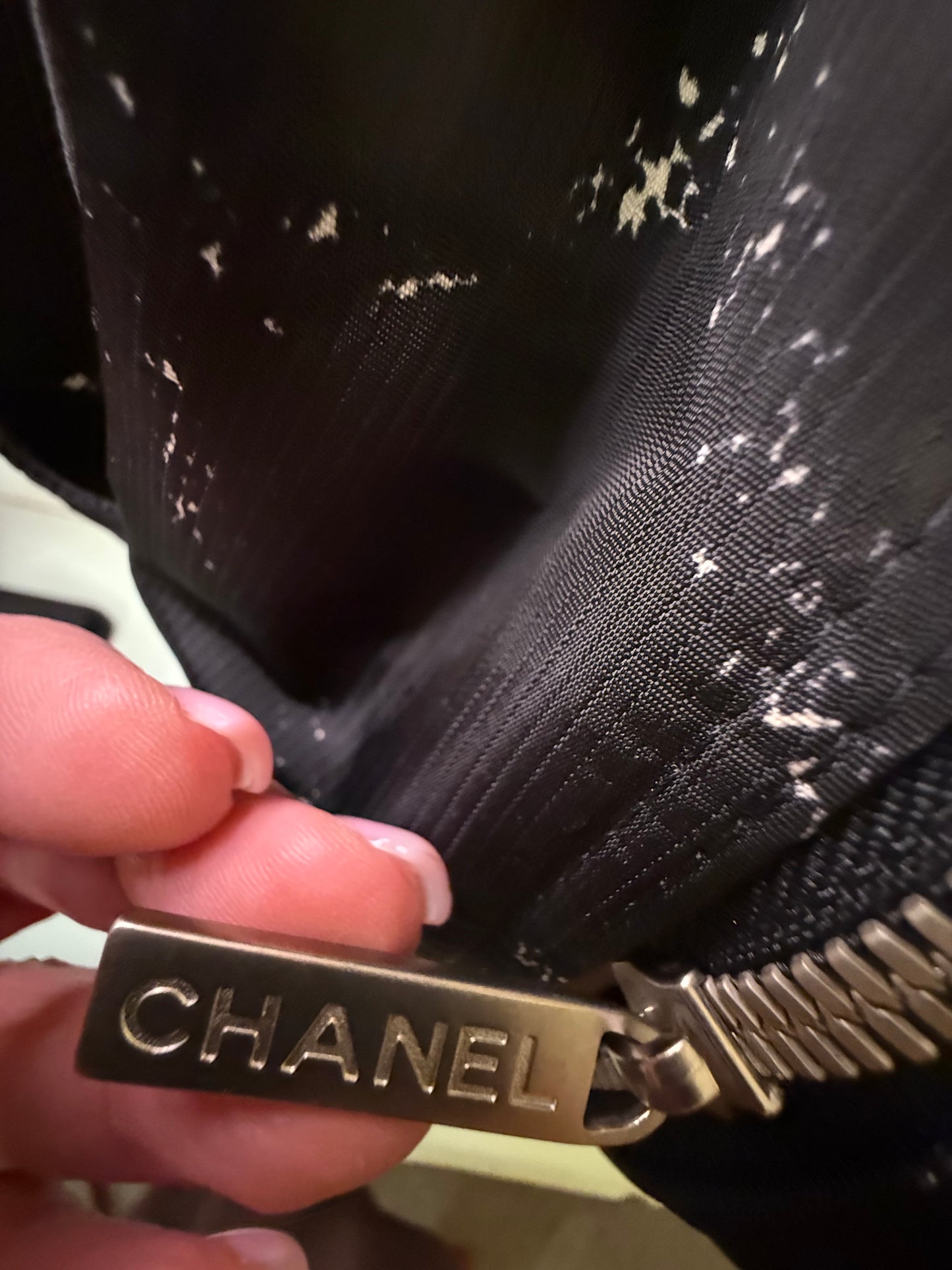 Chanel travel line weekend size travel/diaper bag with internal pouch and soft sac/mat