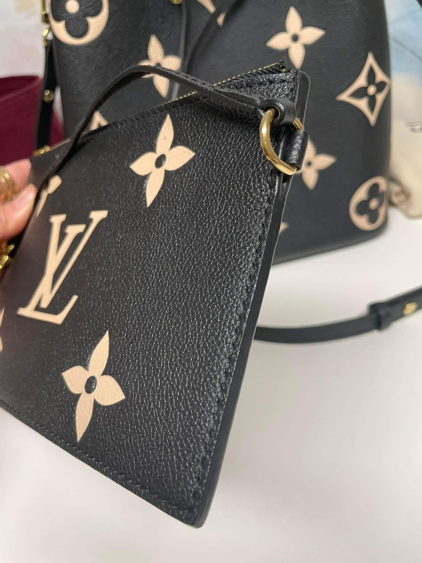 Louis Vuitton NeoNoe MM