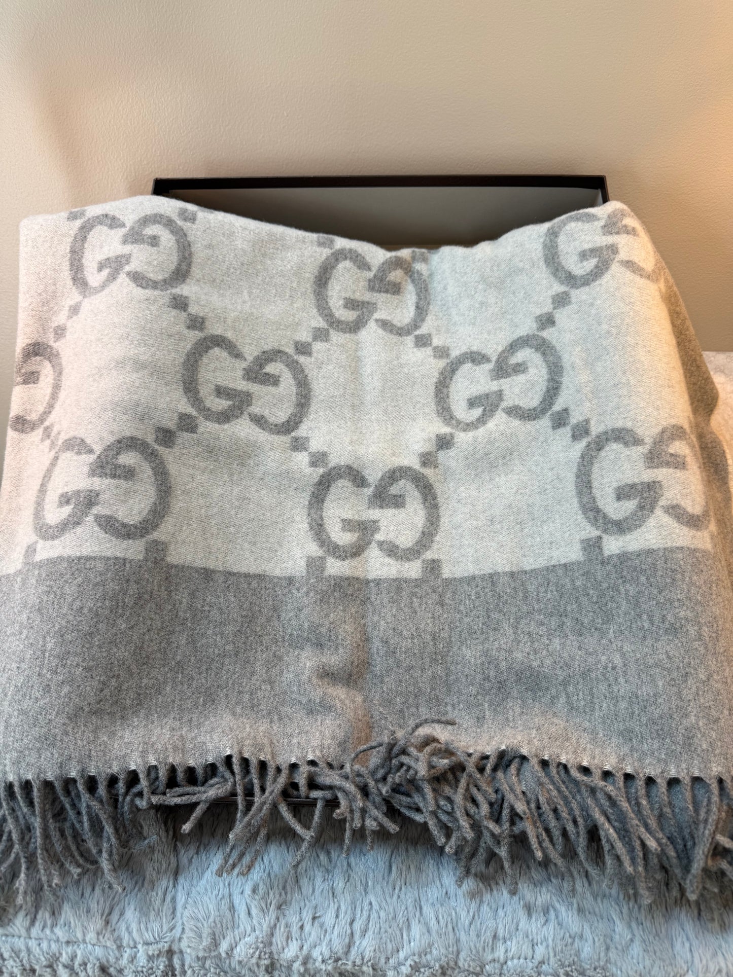 Giftable Gucci Firenze 1921 Blanket