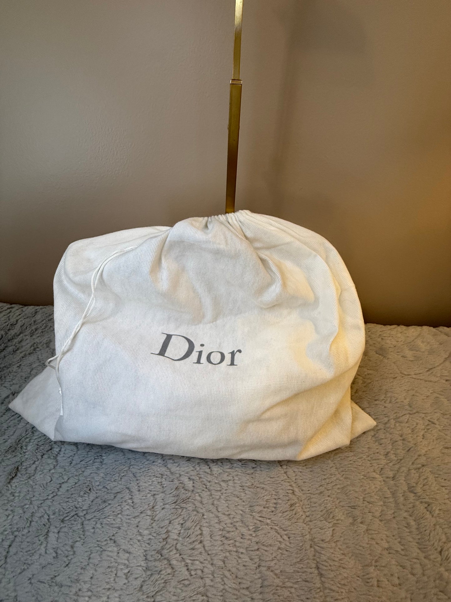 Christian Dior Charming Cannage
Quilted Satin Tote bag in black
