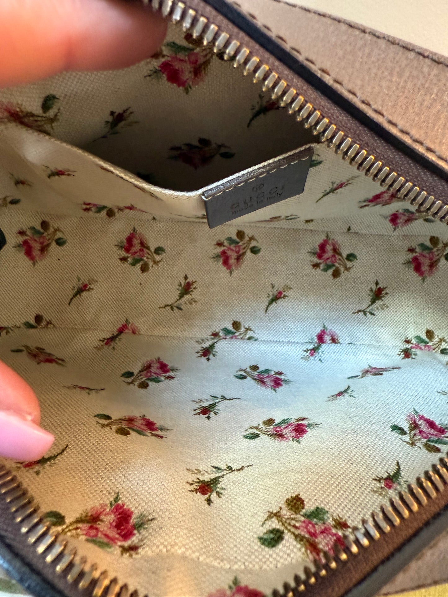 Gucci
GG Supreme Neo (Unisex)