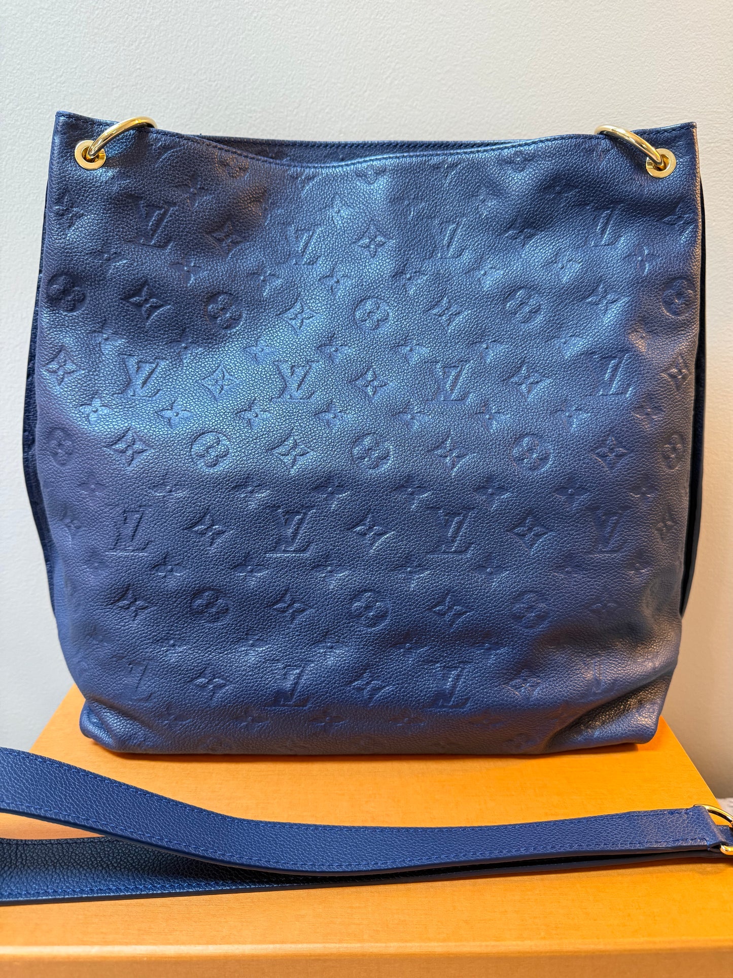 Louis Vuitton Métis Hobo