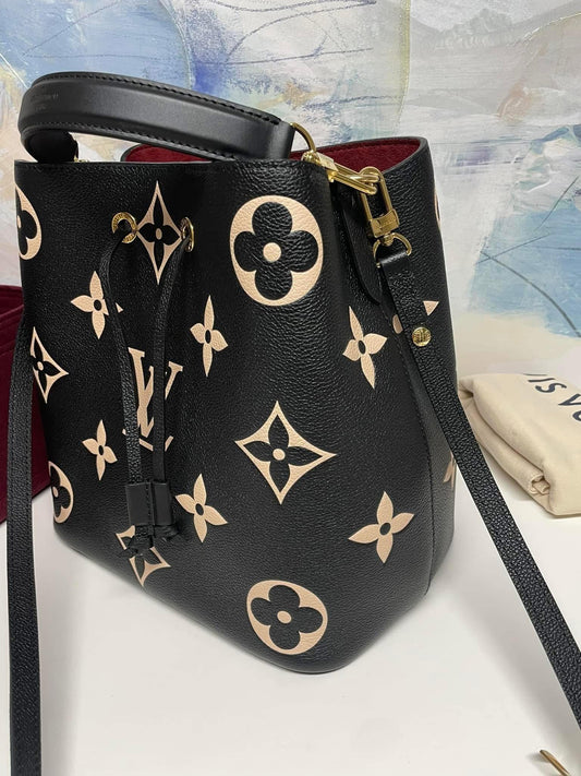 Louis Vuitton NeoNoe MM