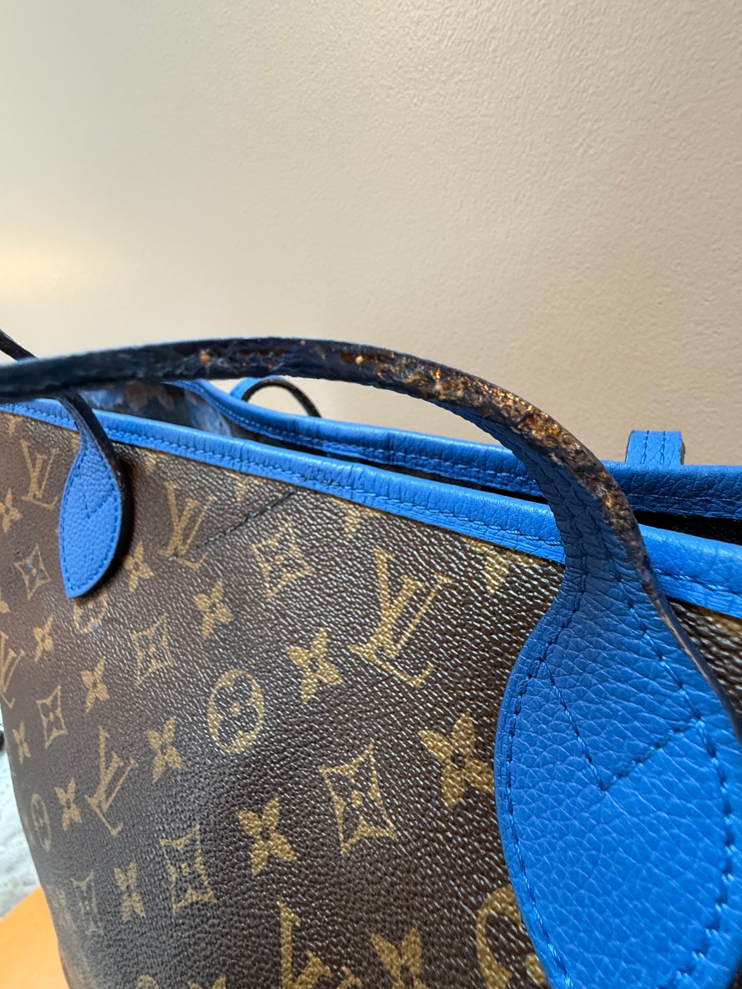 Louis Vuitton Limited Edition MM Neverfull- Great Deal