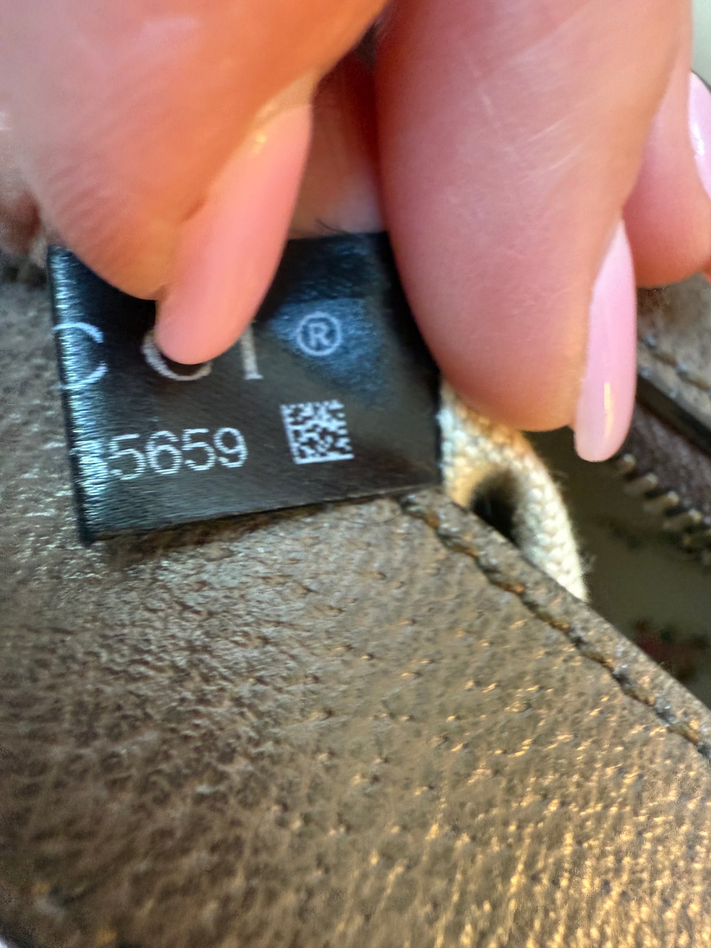 Gucci
GG Supreme Neo (Unisex)