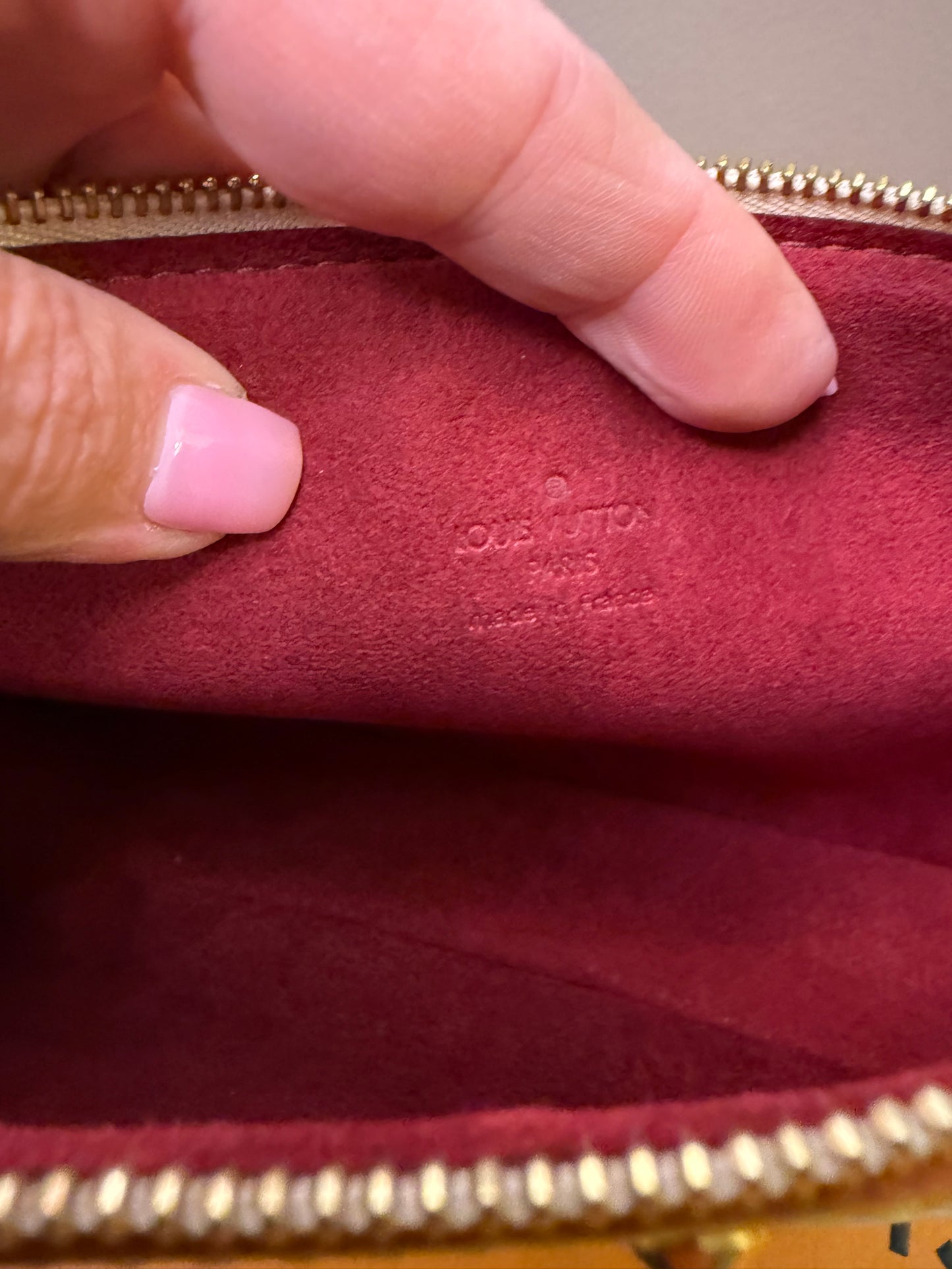 Louis Vuitton
Multicolore Monogram Pochette Accessoires