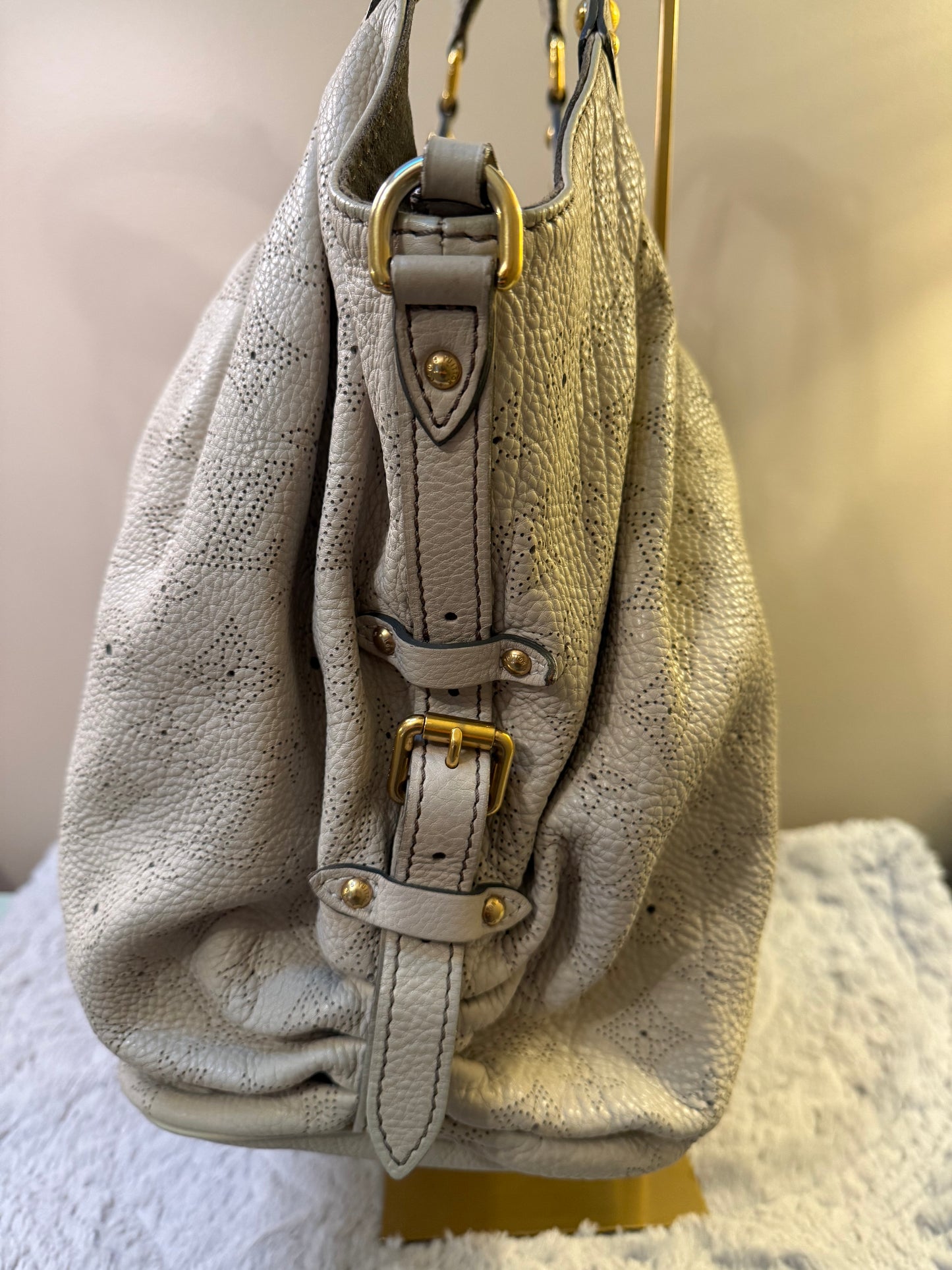 Louis Vuitton monogram Mahina Hobo XL