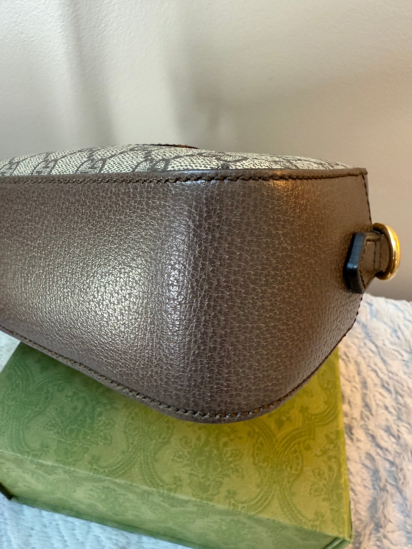 Gucci
GG Supreme Neo (Unisex)