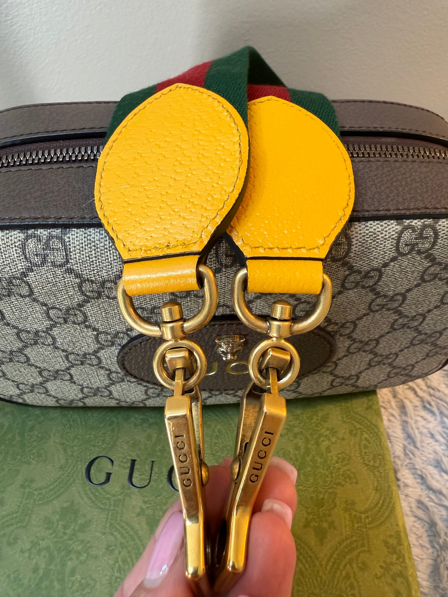 Gucci
GG Supreme Neo (Unisex)