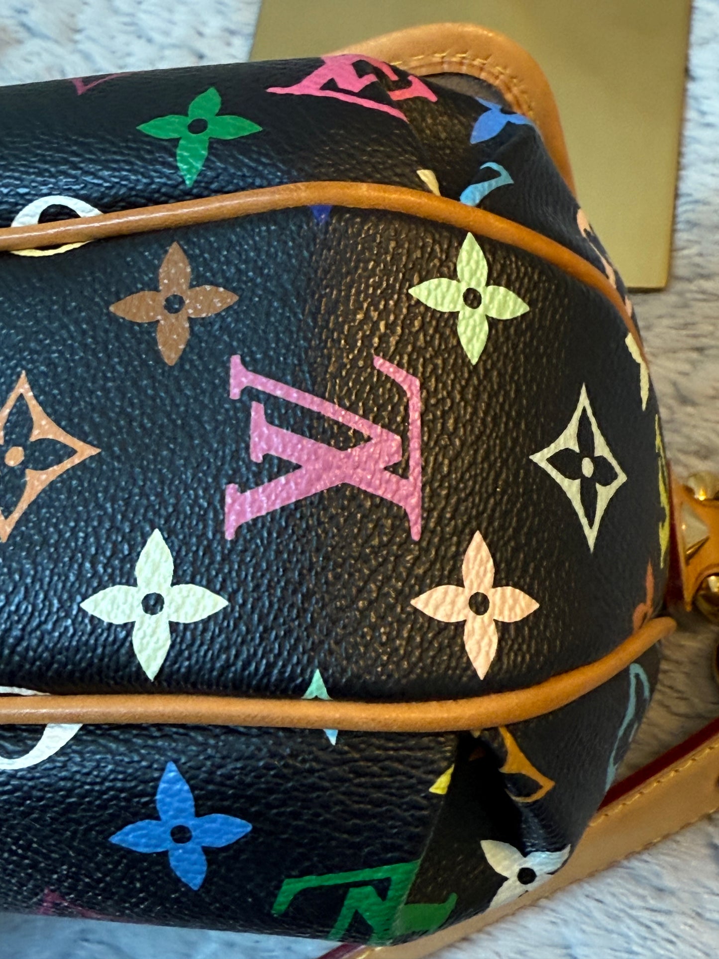 Louis Vuitton
Multicolore Monogram Patti
