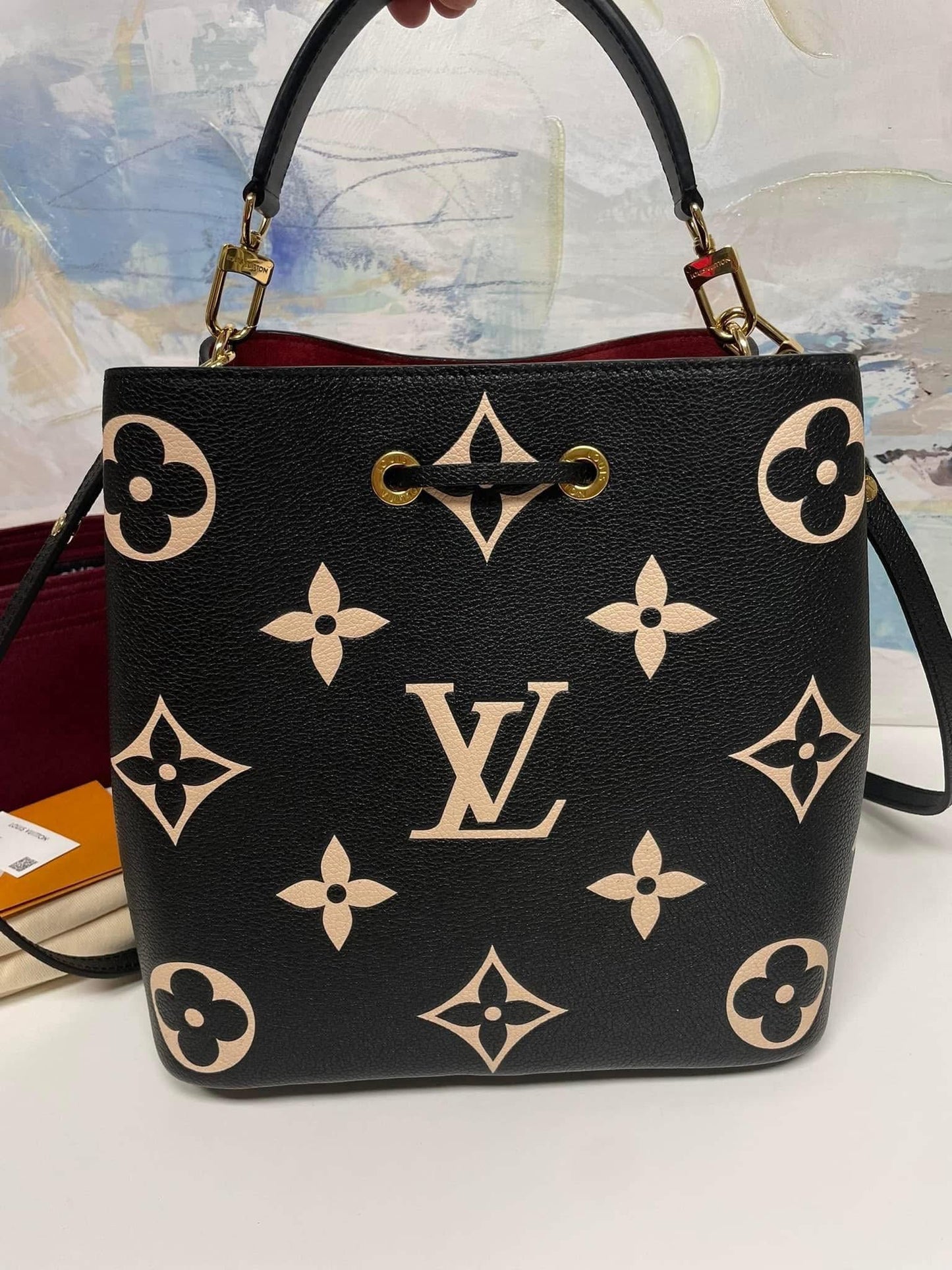 Louis Vuitton NeoNoe MM
