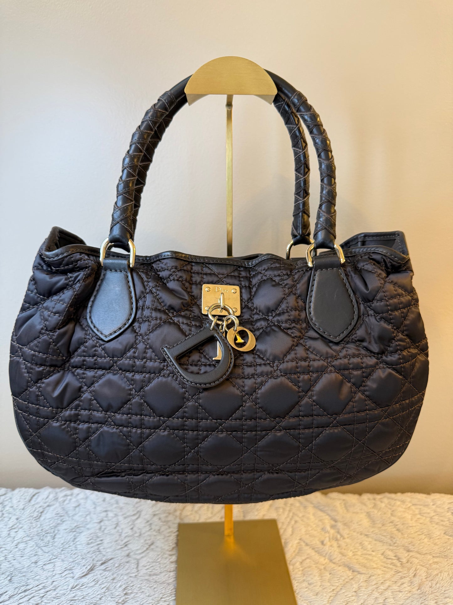 Christian Dior Charming Cannage
Quilted Satin Tote bag in black