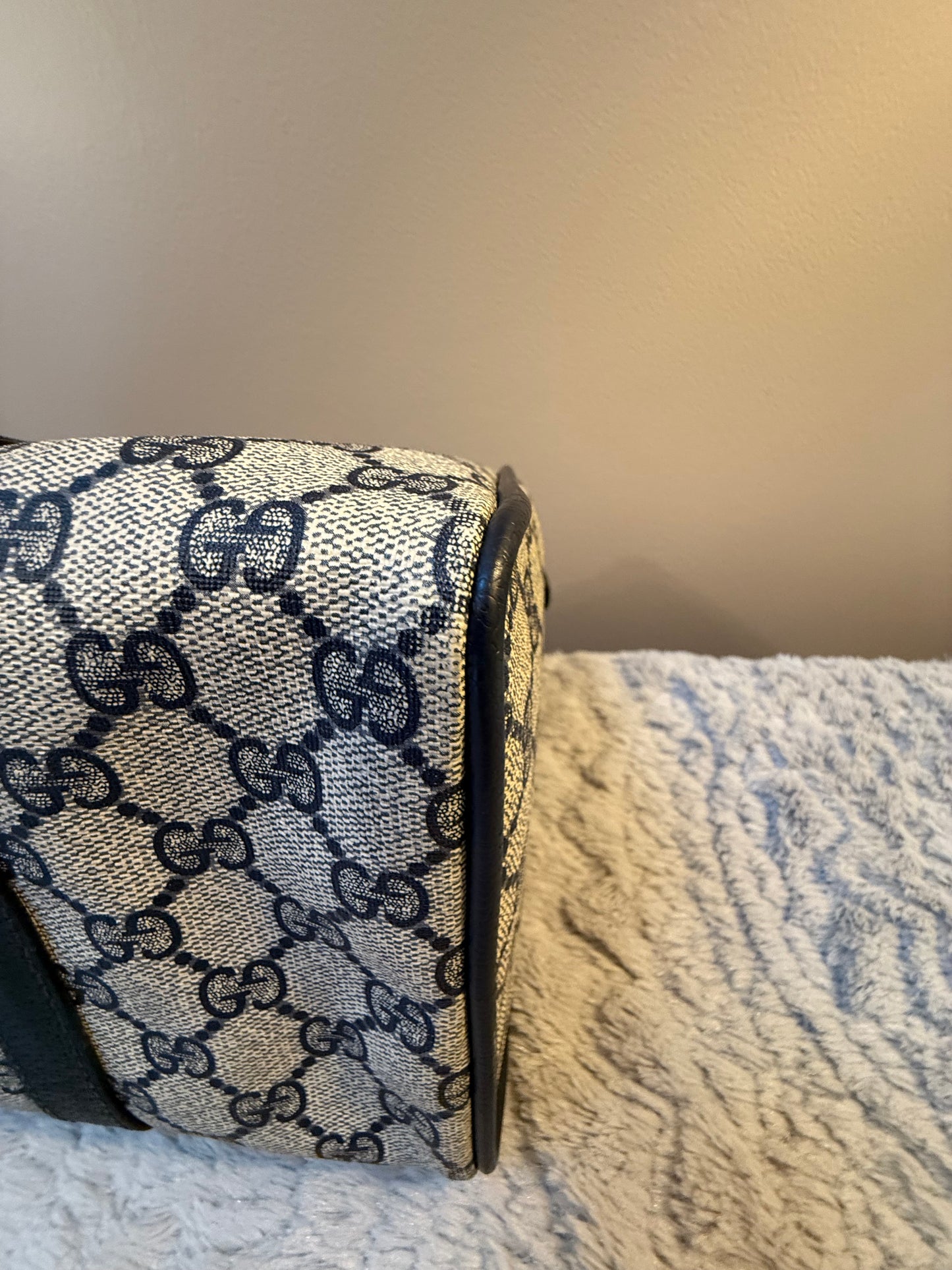 Gucci
GG Supreme Boston Bag- Vintage