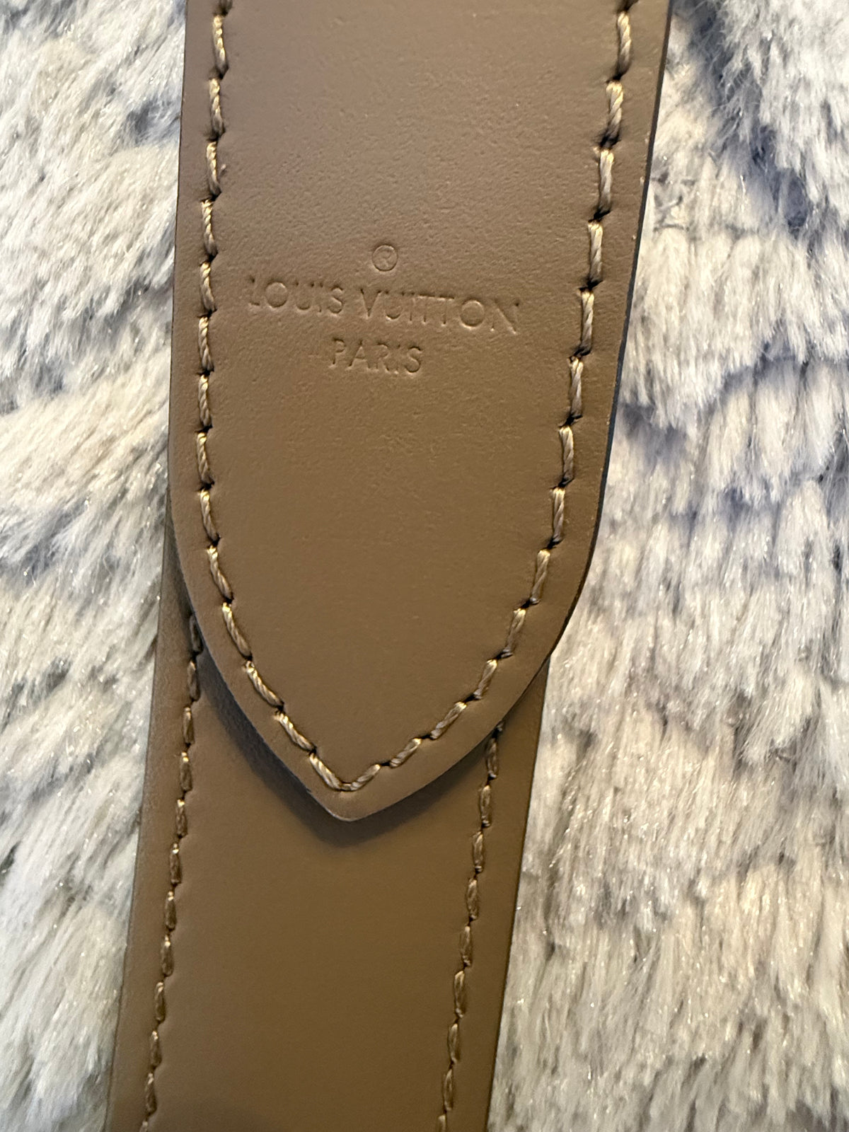Louis Vuitton
Mahina Muria Bucket Bag