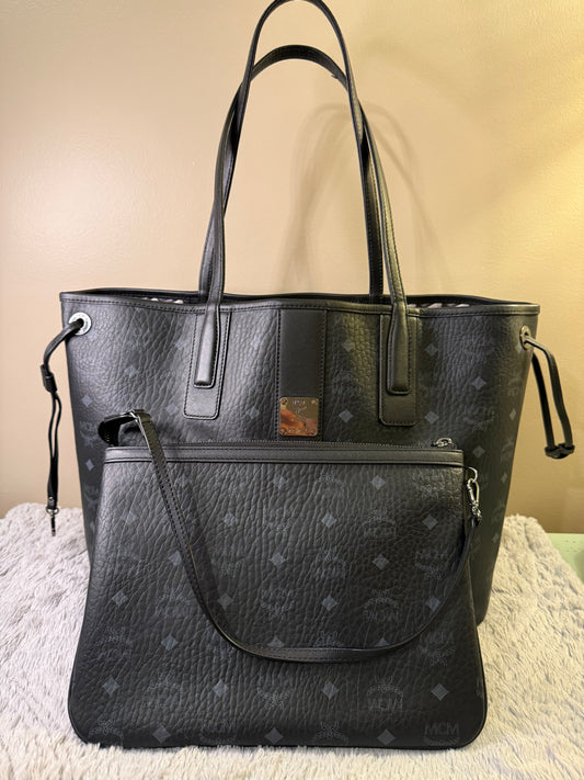 MCM Medium Shopper Tote