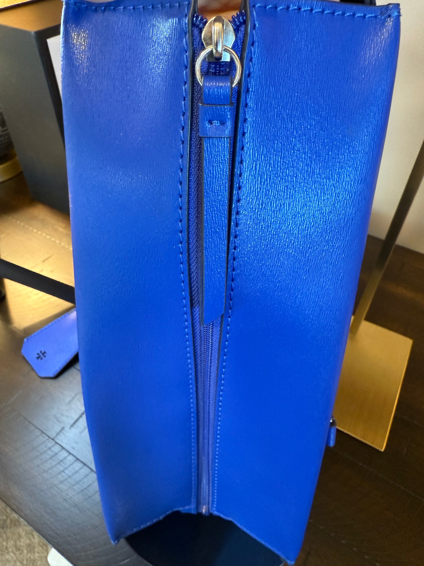 Tory Burch
Parker Leather Tote