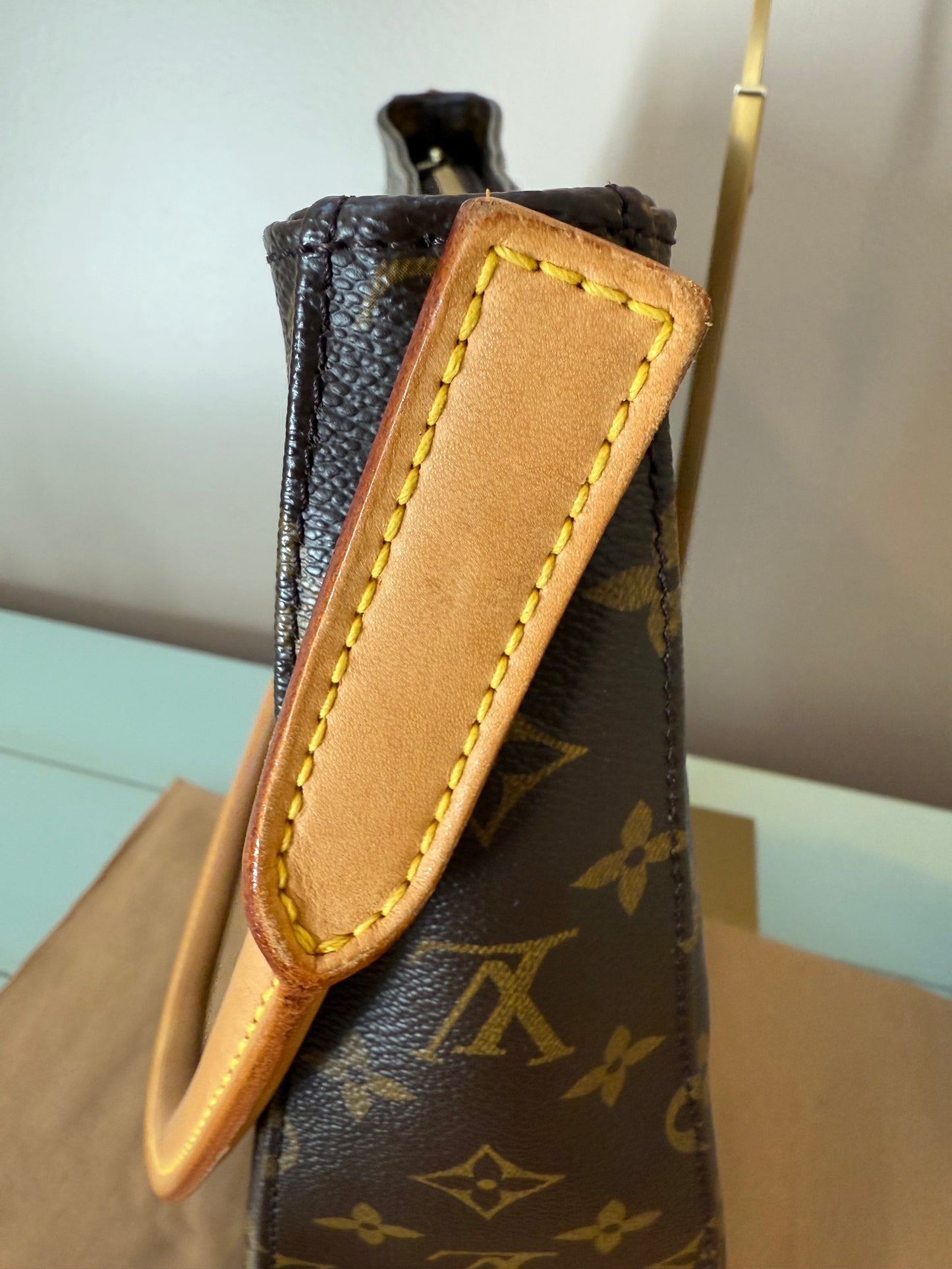 Louis Vuitton Looping GM- Like New
