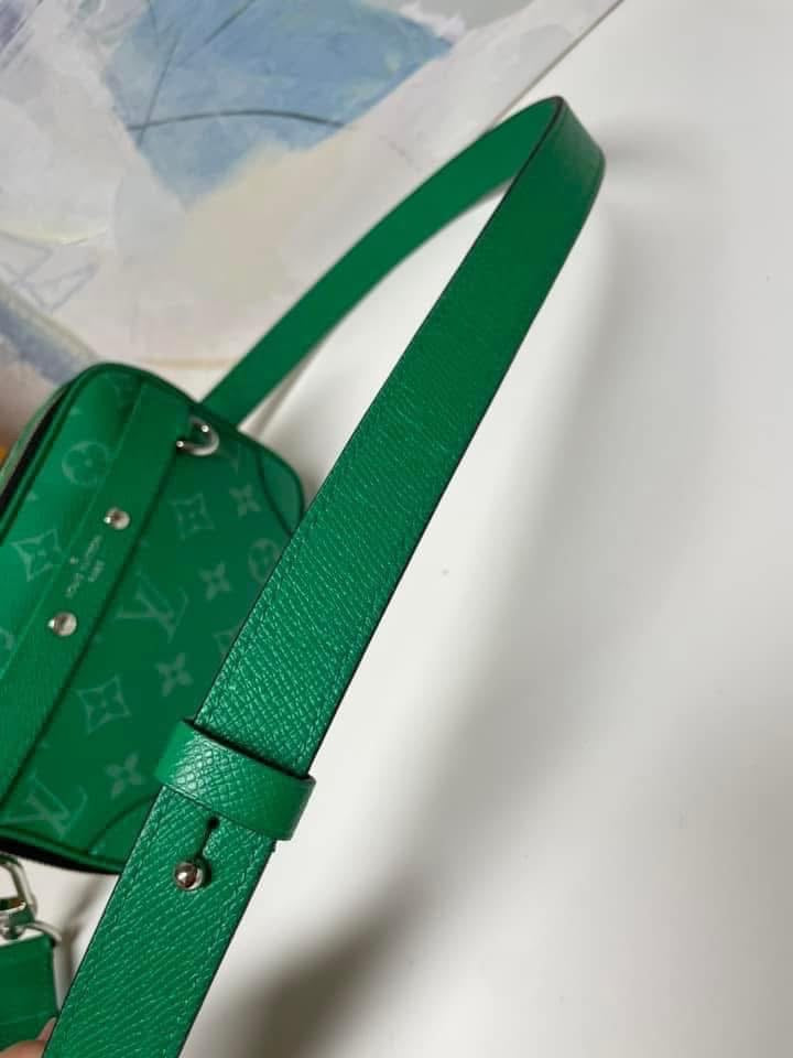 Louis Vuitton Alpha Wearable Wallet in Taigarama (Unisex)
