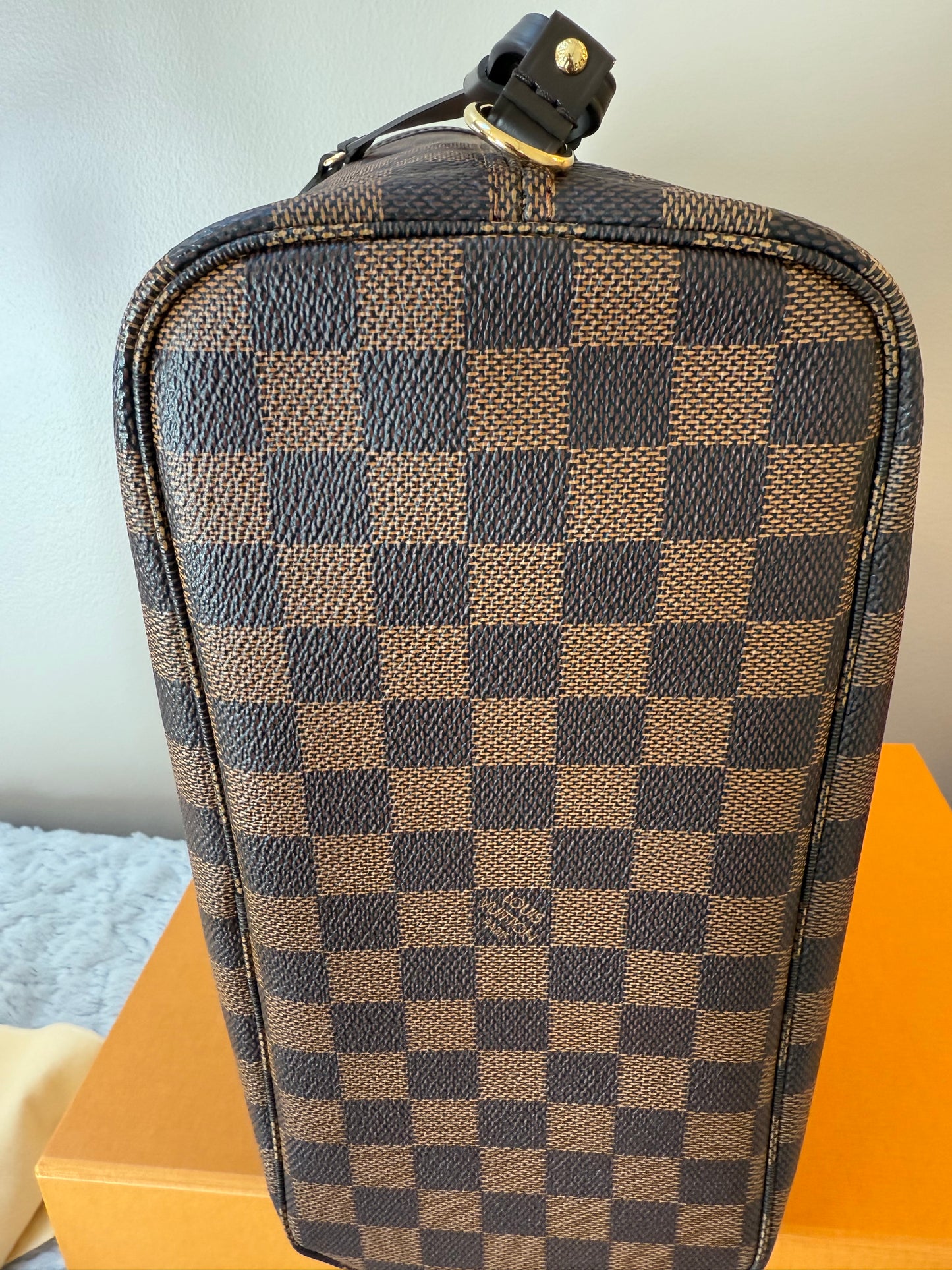 Louis Vuitton Neverfull PM with internal Pouch and organizer (unused)