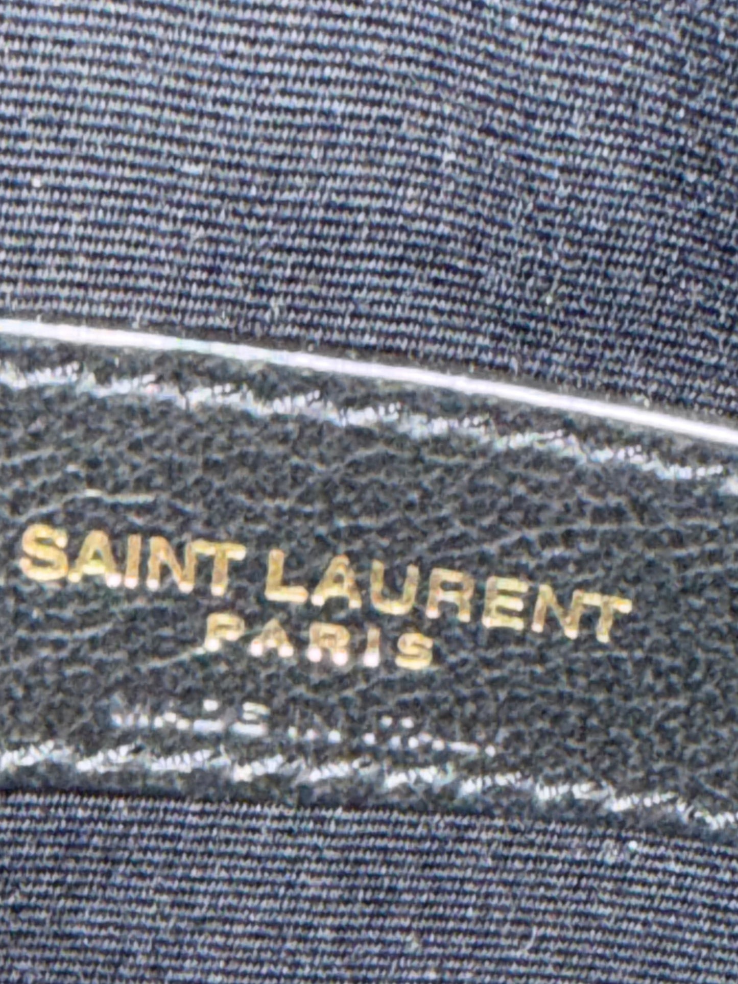 SAINT LAURENT UPTOWN POUCH IN GRAIN DE POUDRE LEATHER-NWT