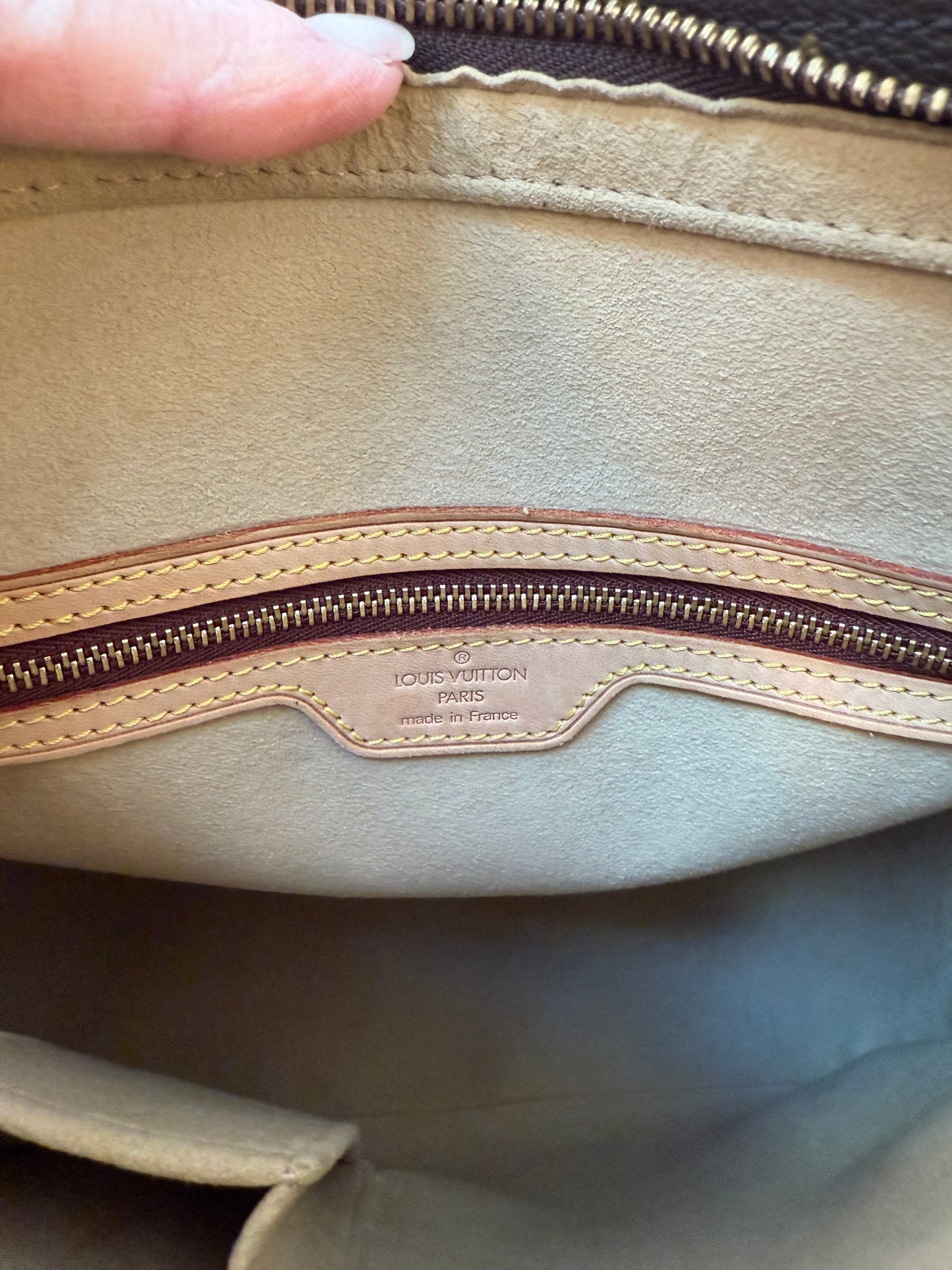 Louis Vuitton Looping GM- Like New