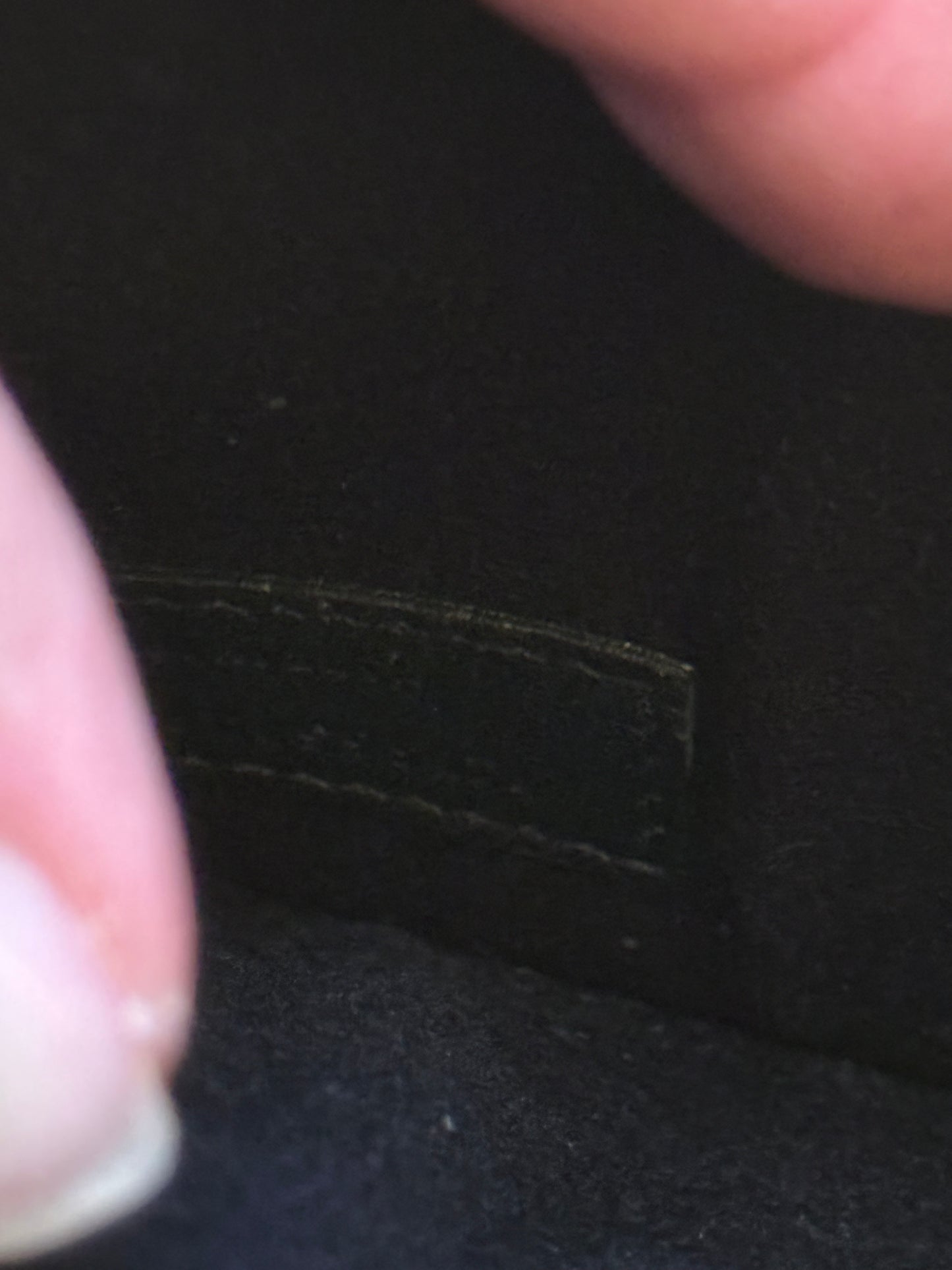 SAINT LAURENT UPTOWN POUCH IN GRAIN DE POUDRE LEATHER-NWT