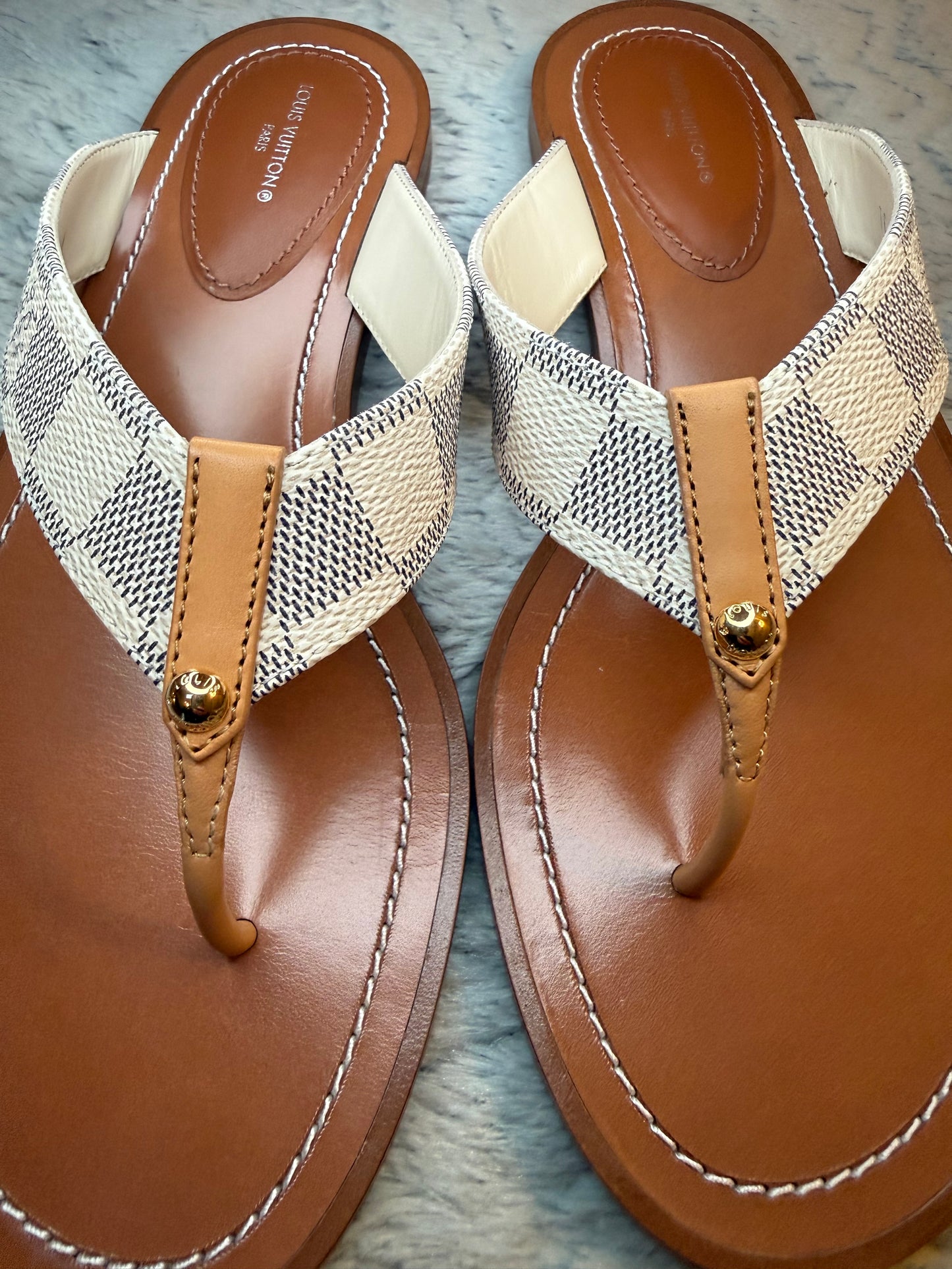 Louis Vuitton Sunny Flat Thong, Damier Azur 38.5