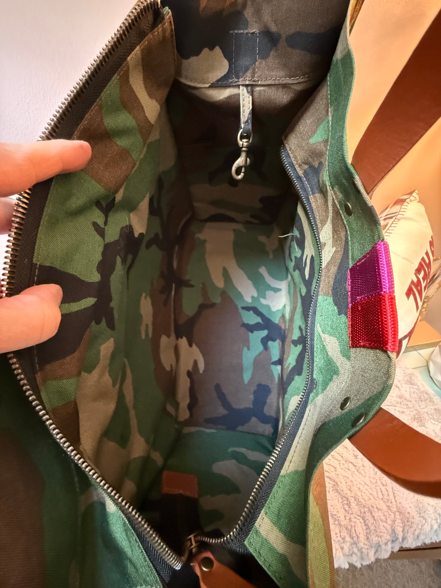 Parker Thatch XL Camouflage Mimi with Shoulder Strap