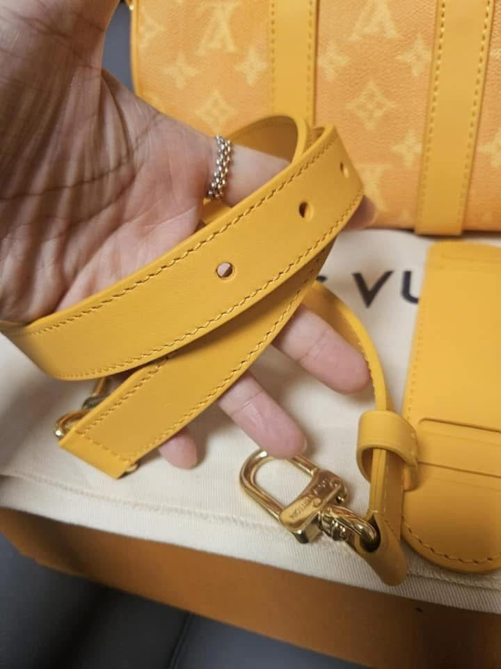 Louis Vuitton The Keepall Bandoulière 25