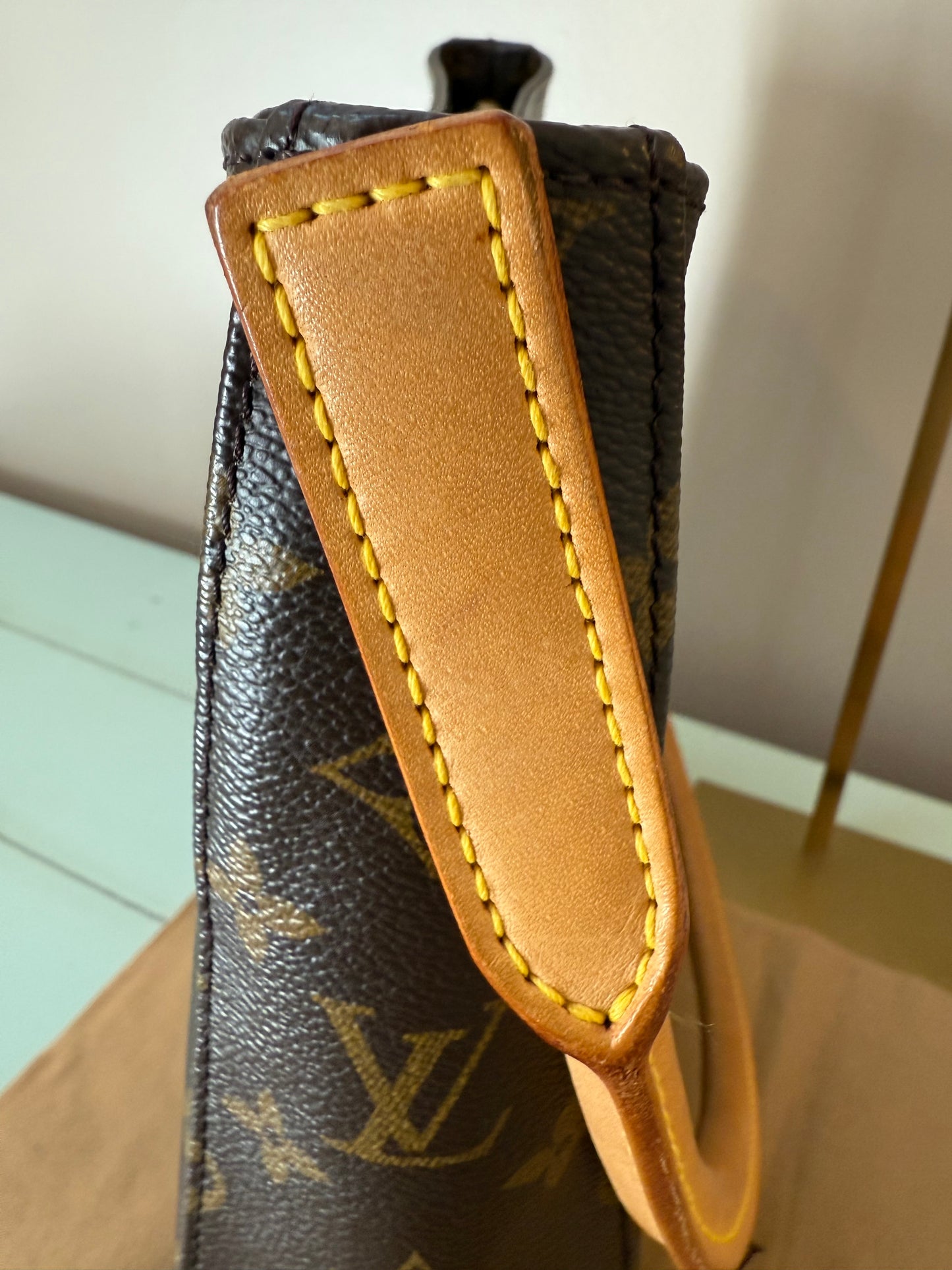 Louis Vuitton Looping GM- Like New
