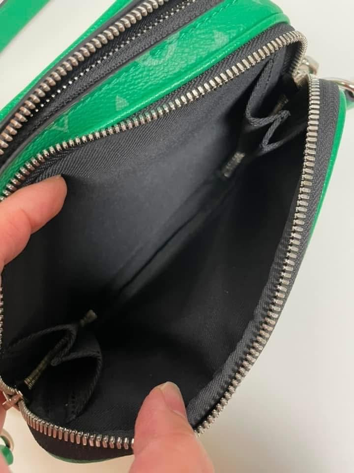 Louis Vuitton Alpha Wearable Wallet in Taigarama (Unisex)