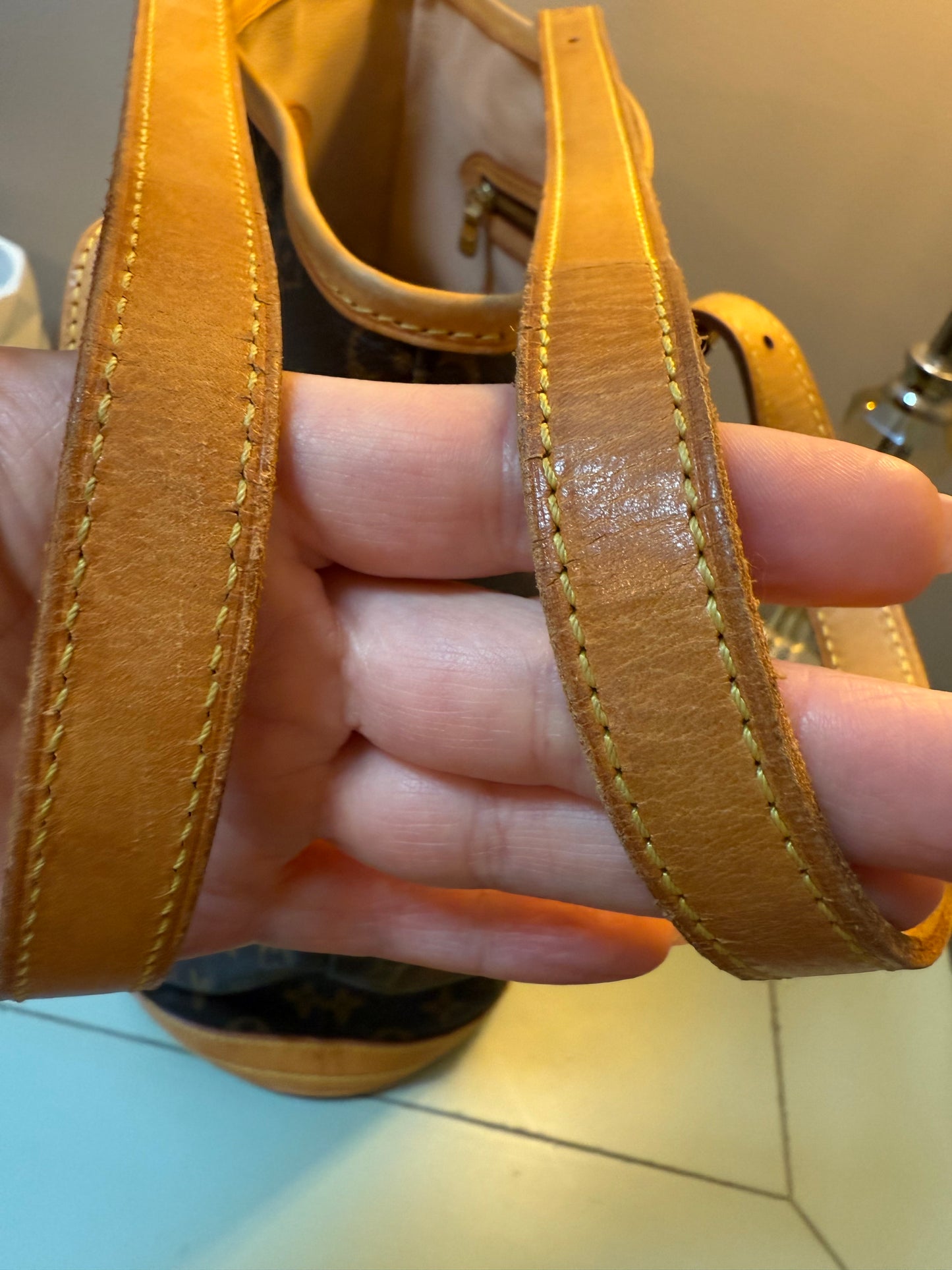 Louis Vuitton Monogram Bucket GM with pouch