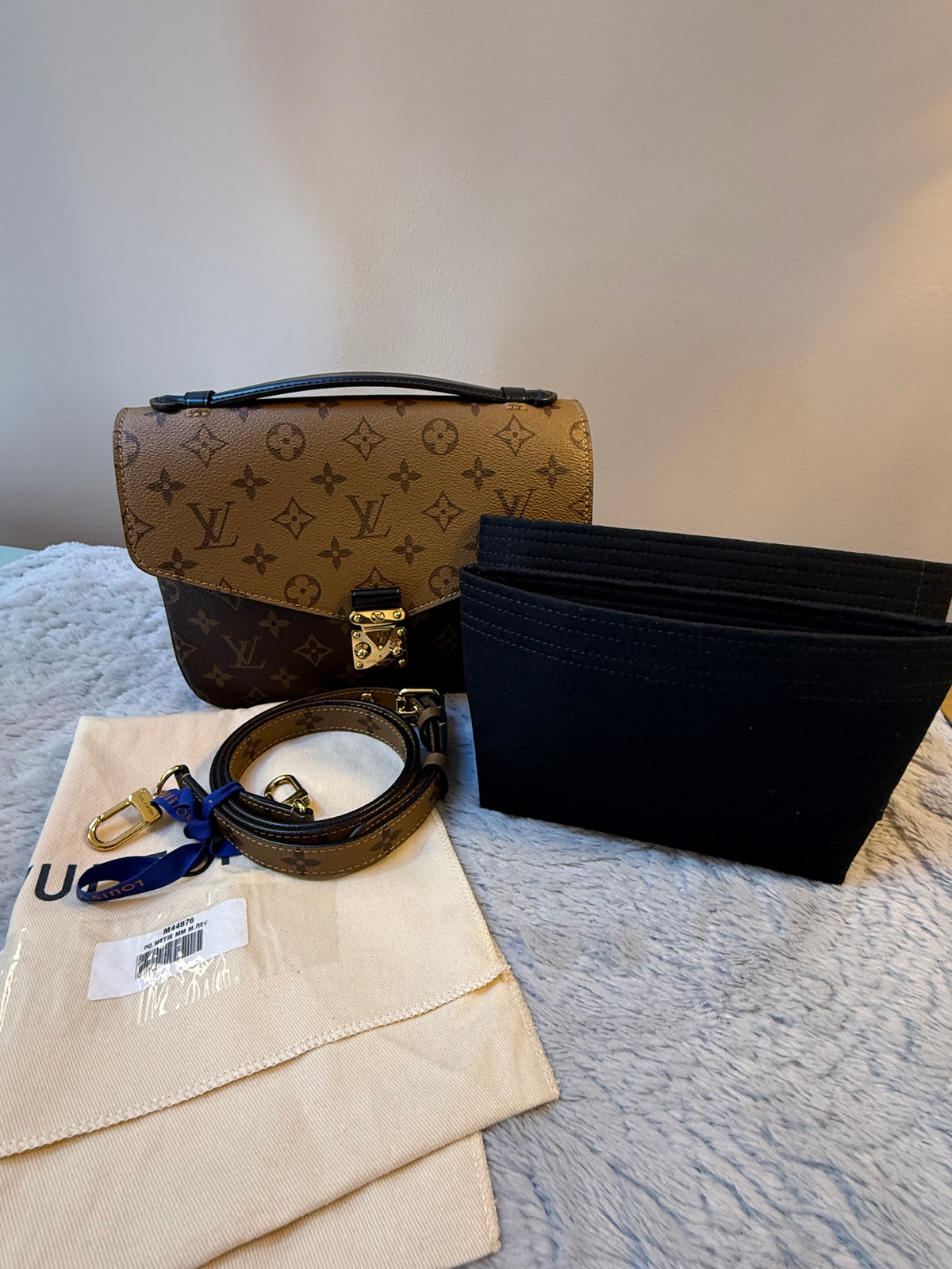 Louis Vuitton Monogram Reverse Pochette Métis