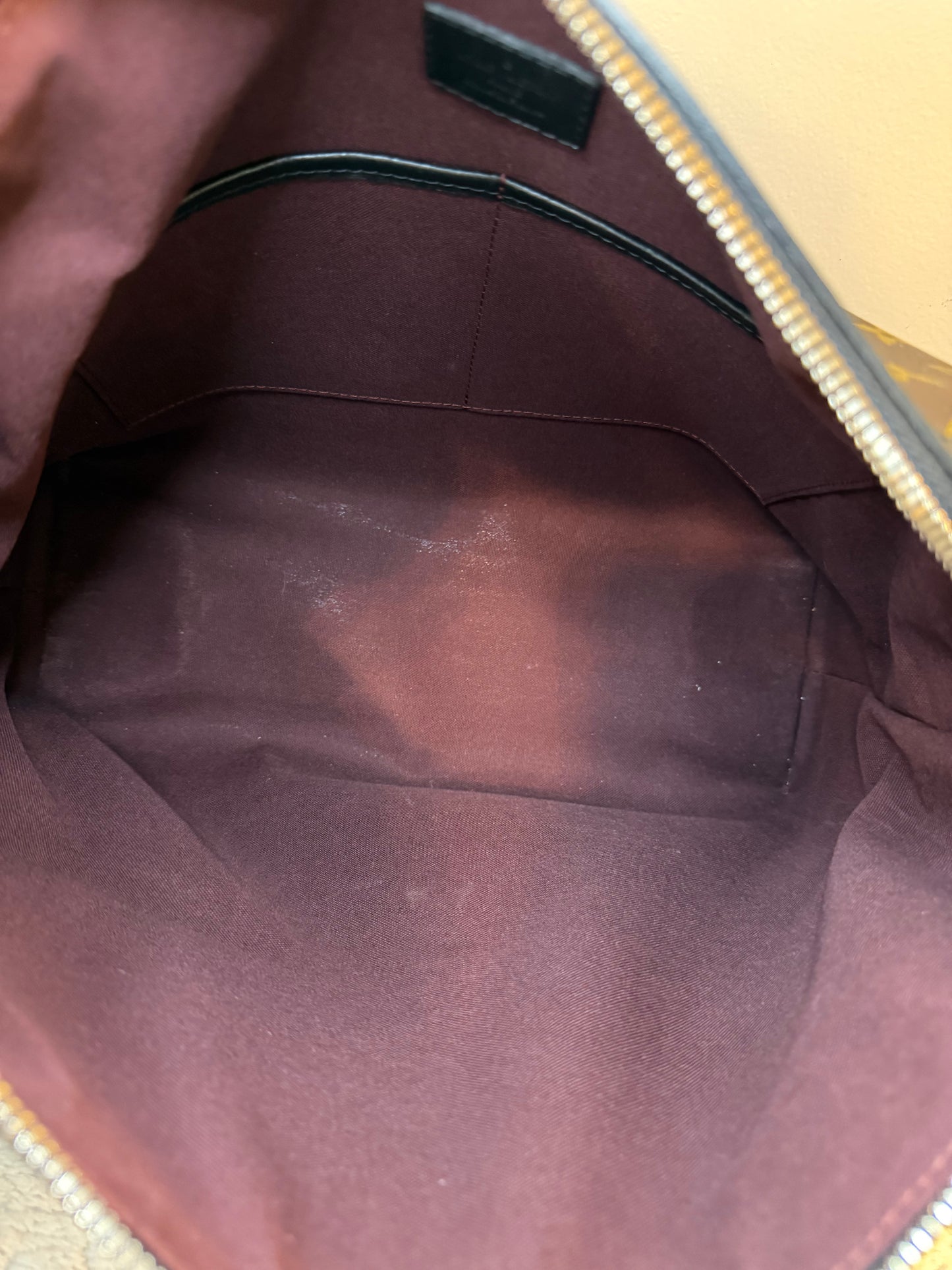 Louis Vuitton
Monogram Macassar Torres GM w/Strap