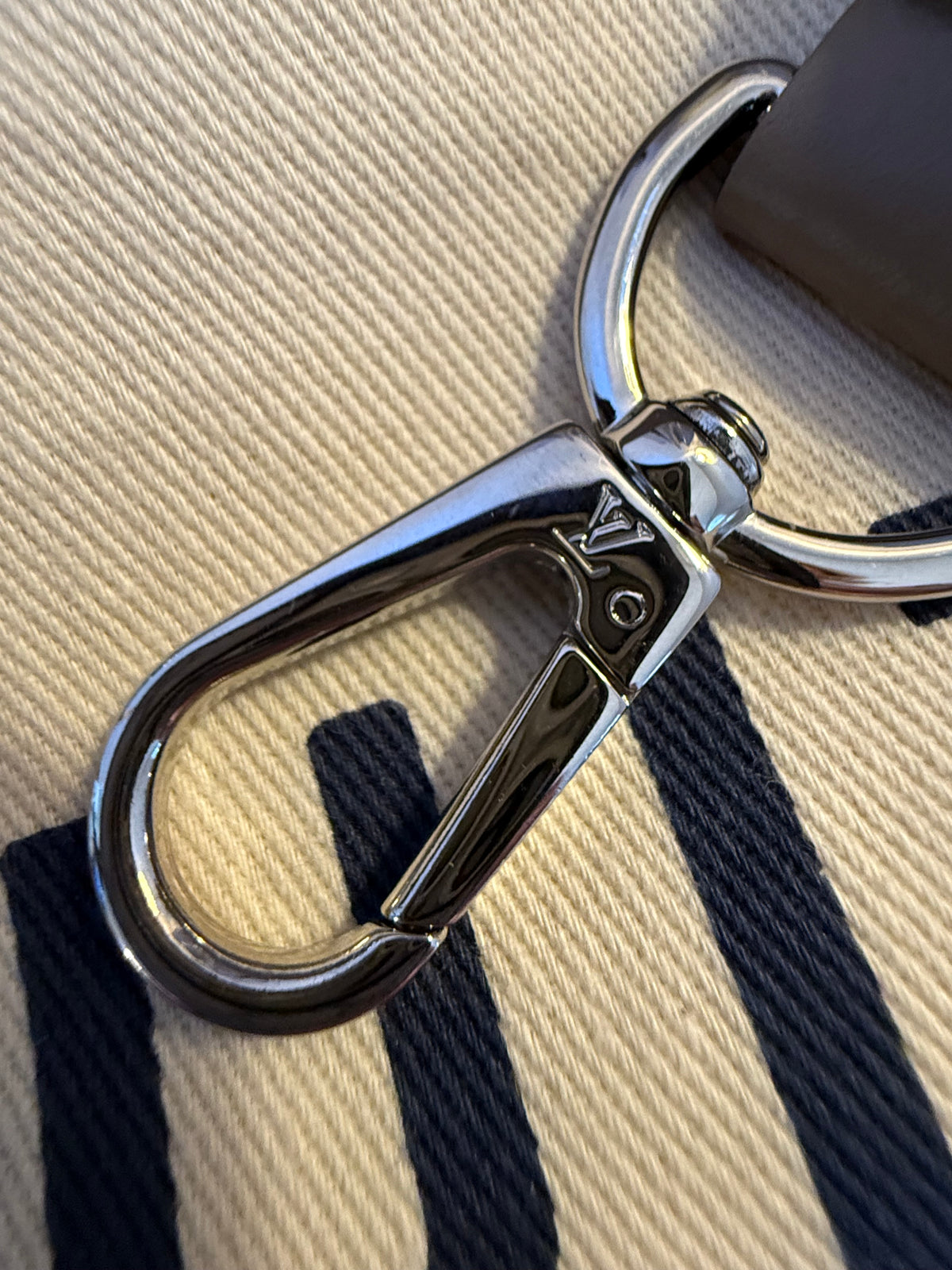 Louis Vuitton
Mahina Muria Bucket Bag