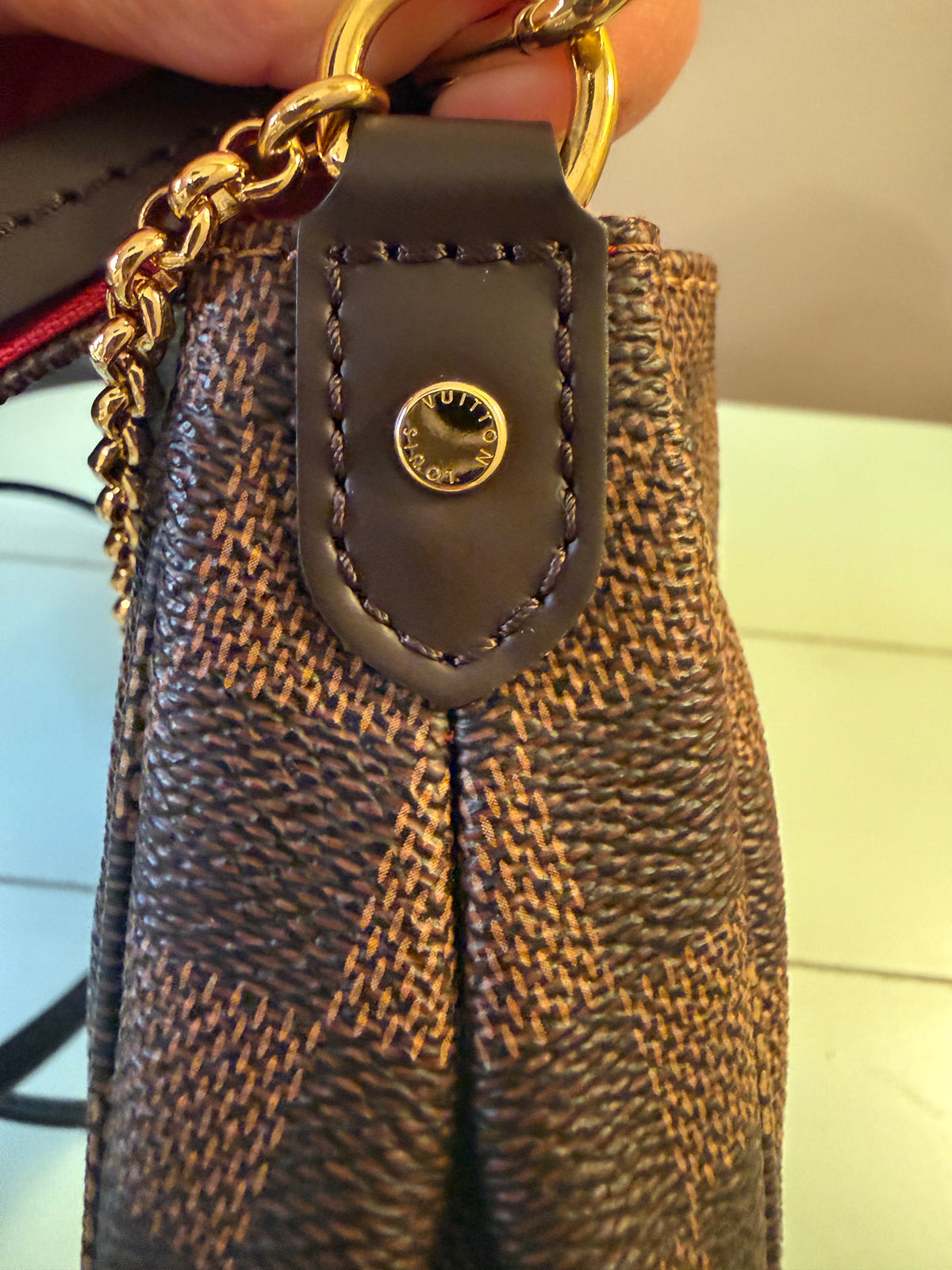 Louis Vuitton Favorite MM  A++ condition