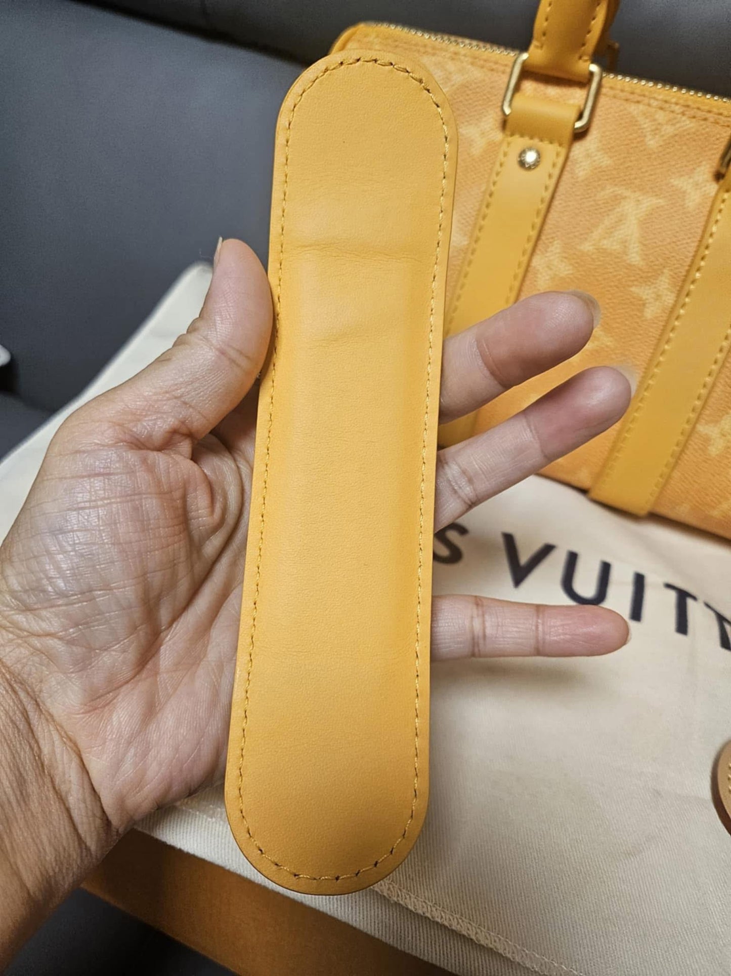 Louis Vuitton The Keepall Bandoulière 25