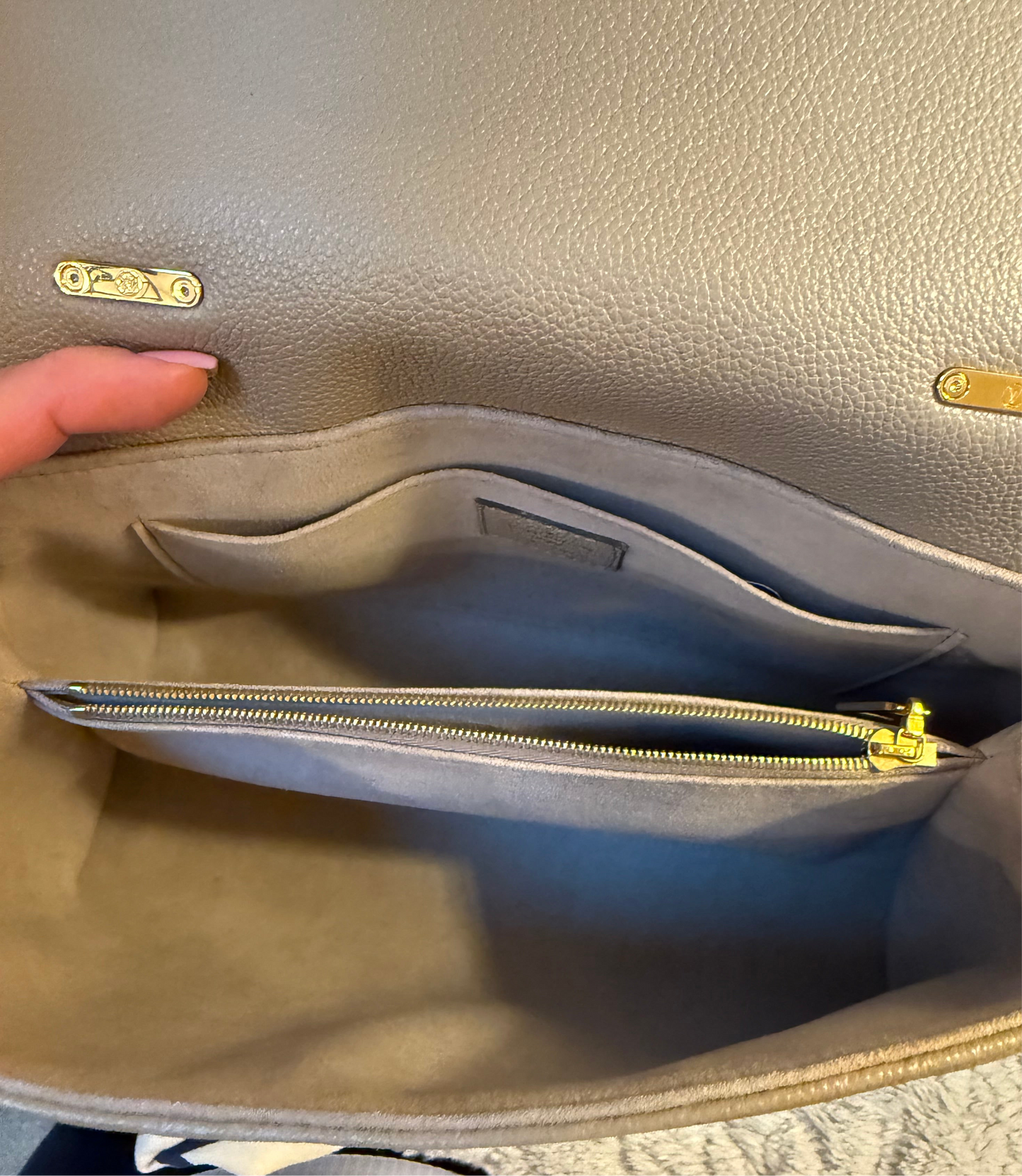 Louis Vuitton Madeleine MM -like new, currently sold out