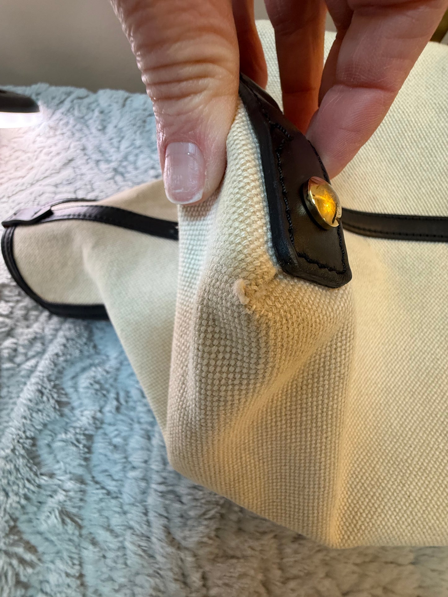 Burberry
Medium Canvas Soft Belt Tote