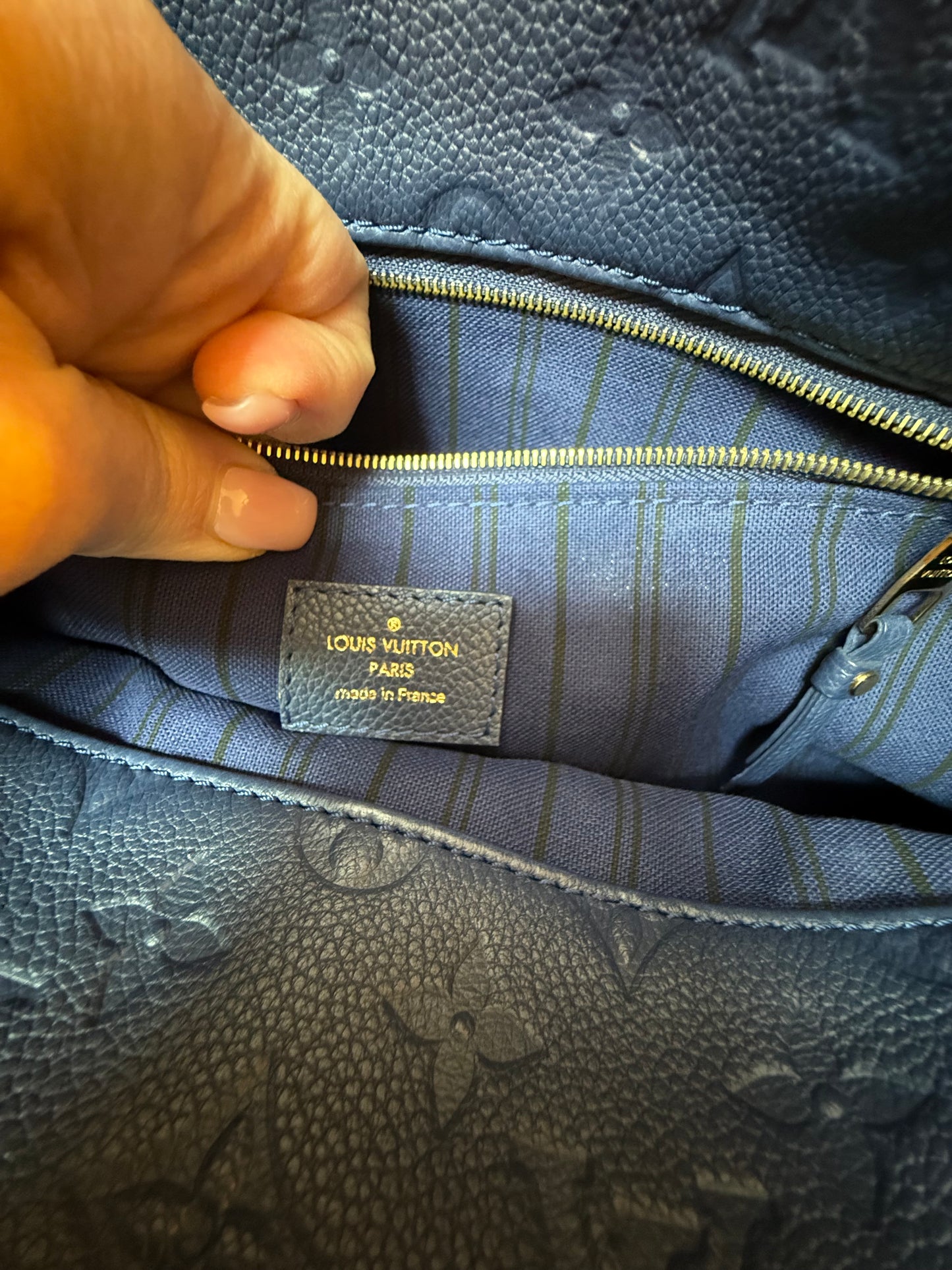 Louis Vuitton Métis Hobo