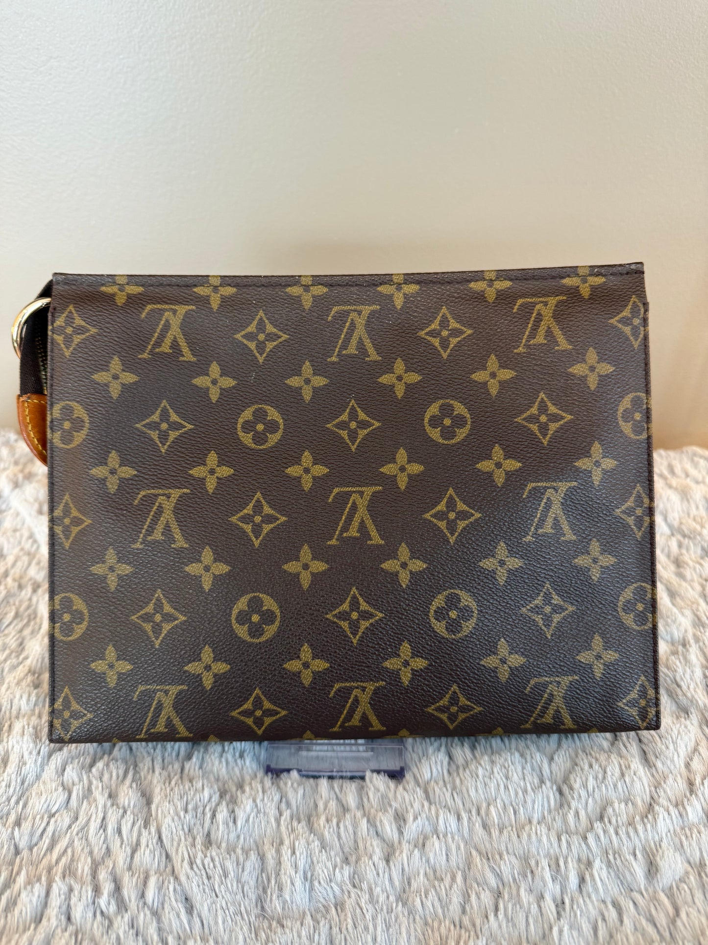 Louis Vuitton Toiletry 26- includes conversion kit and crossbody straps