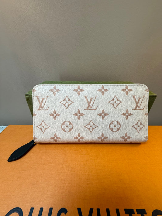 Louis Vuitton Zippy Wallet