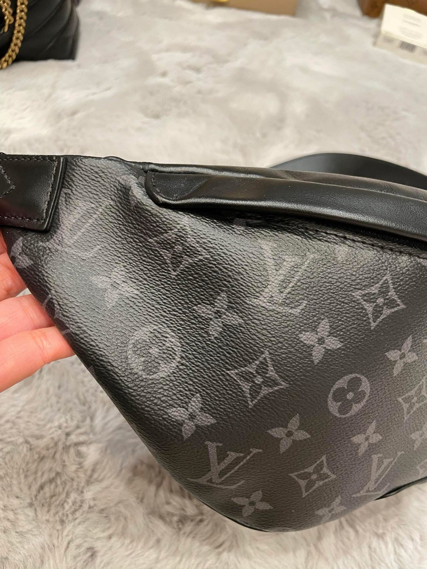 Louis Vuitton Discovery Bumbag Monogram Eclipse Canvas