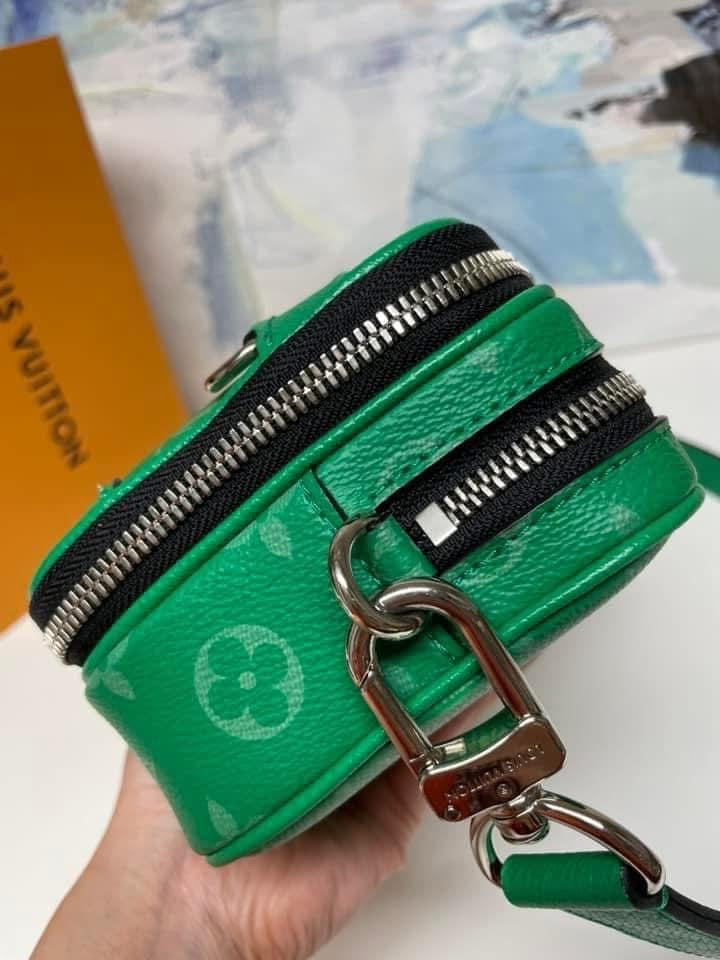 Louis Vuitton Alpha Wearable Wallet in Taigarama (Unisex)