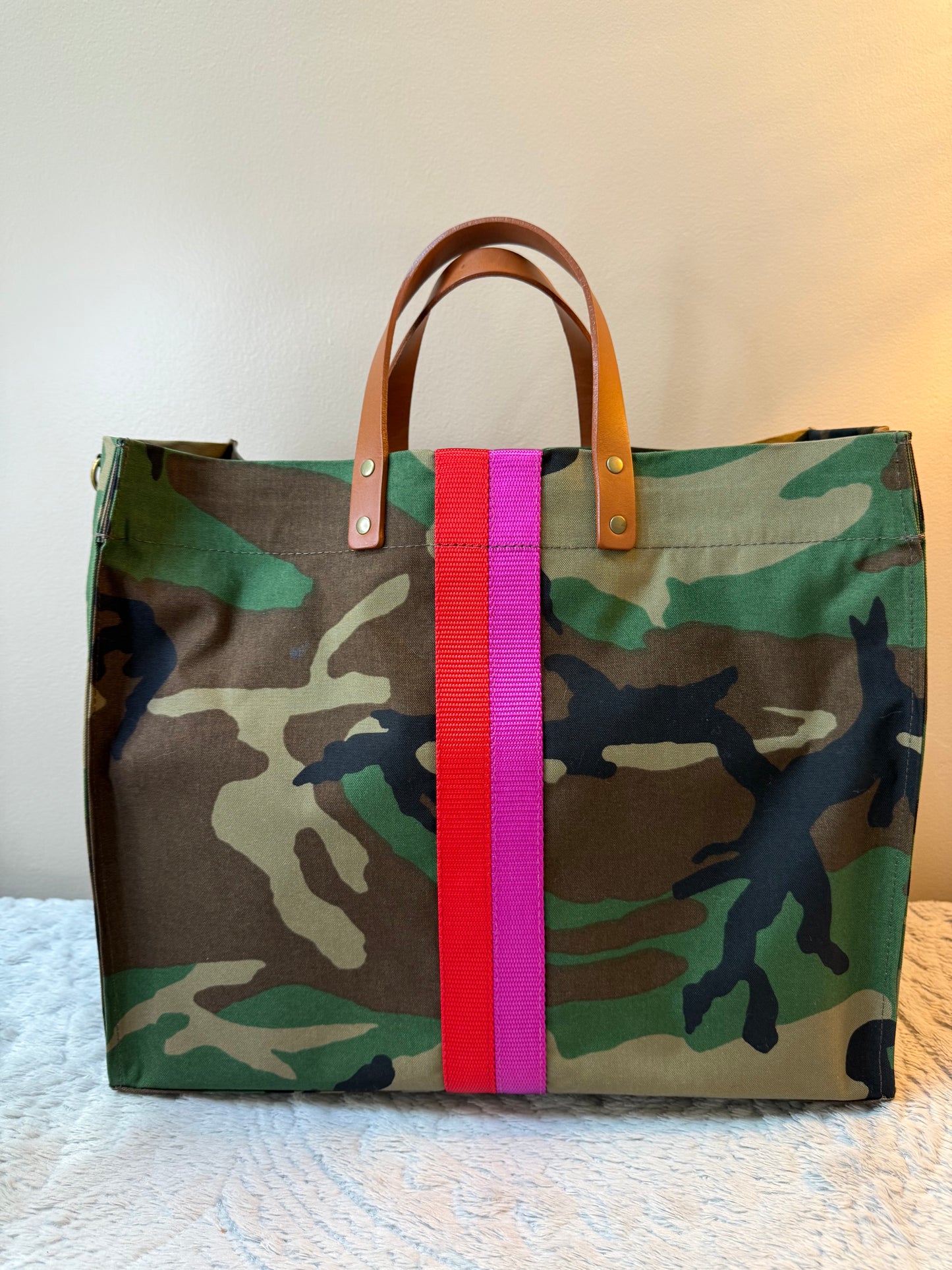 Parker Thatch XL Camouflage Mimi with Shoulder Strap