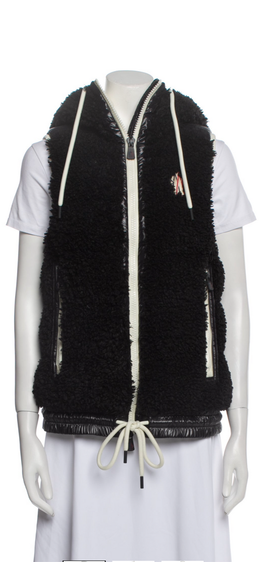 Moncler Grenoble, Down Jacket. Size M