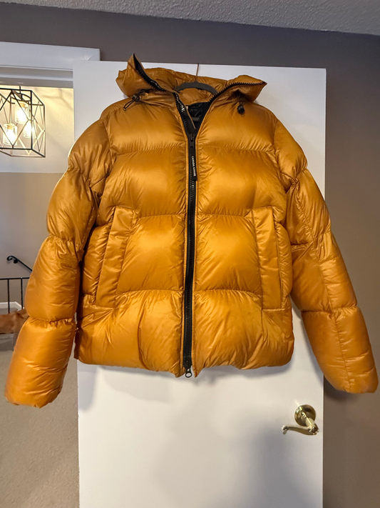 NWOT- Canada Goose Croften Hooded Puffer- Emblem Gold
