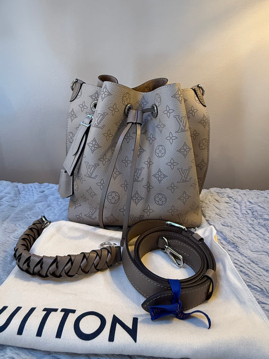 Louis Vuitton
Mahina Muria Bucket Bag