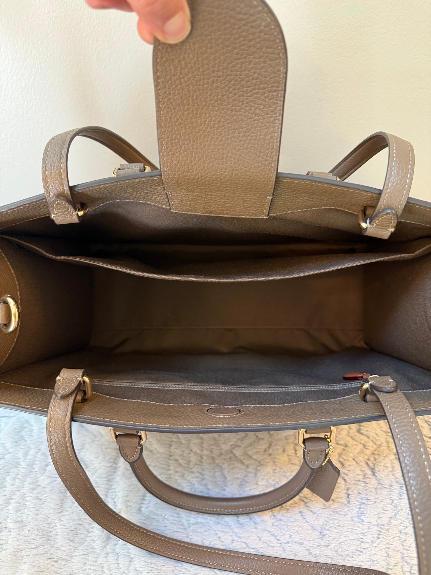 Coach Maggie Pebble Leather Tote Bag – Like New